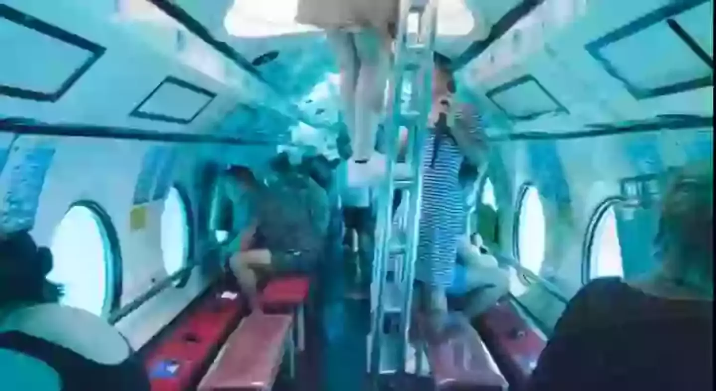 Passengers on the sunken sub claimed that it tried to dive before the hatches were properly closed (Facebook)