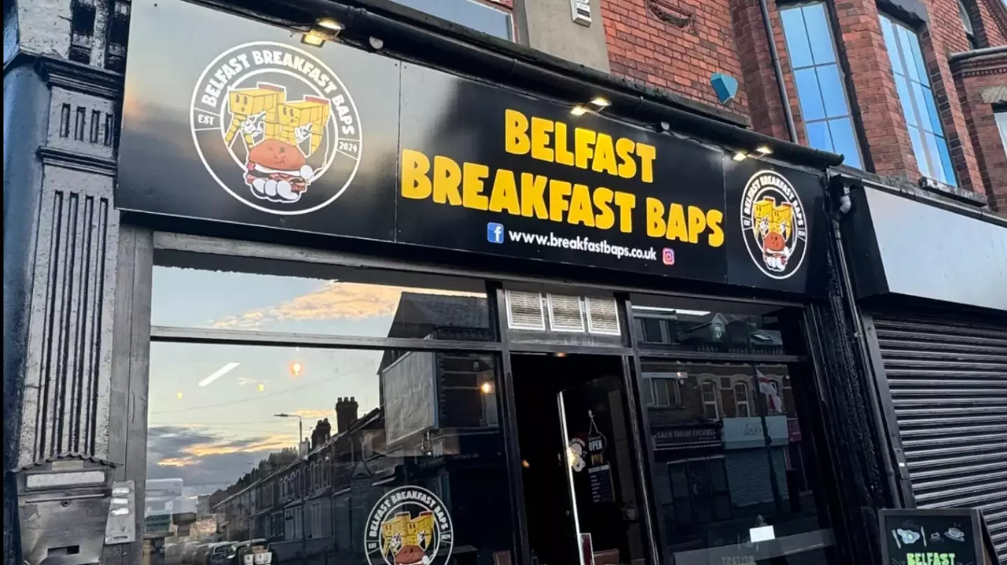 Cafe owner serving £35 breakfast bap causes public outrage with 'fatty' comment towards obese people