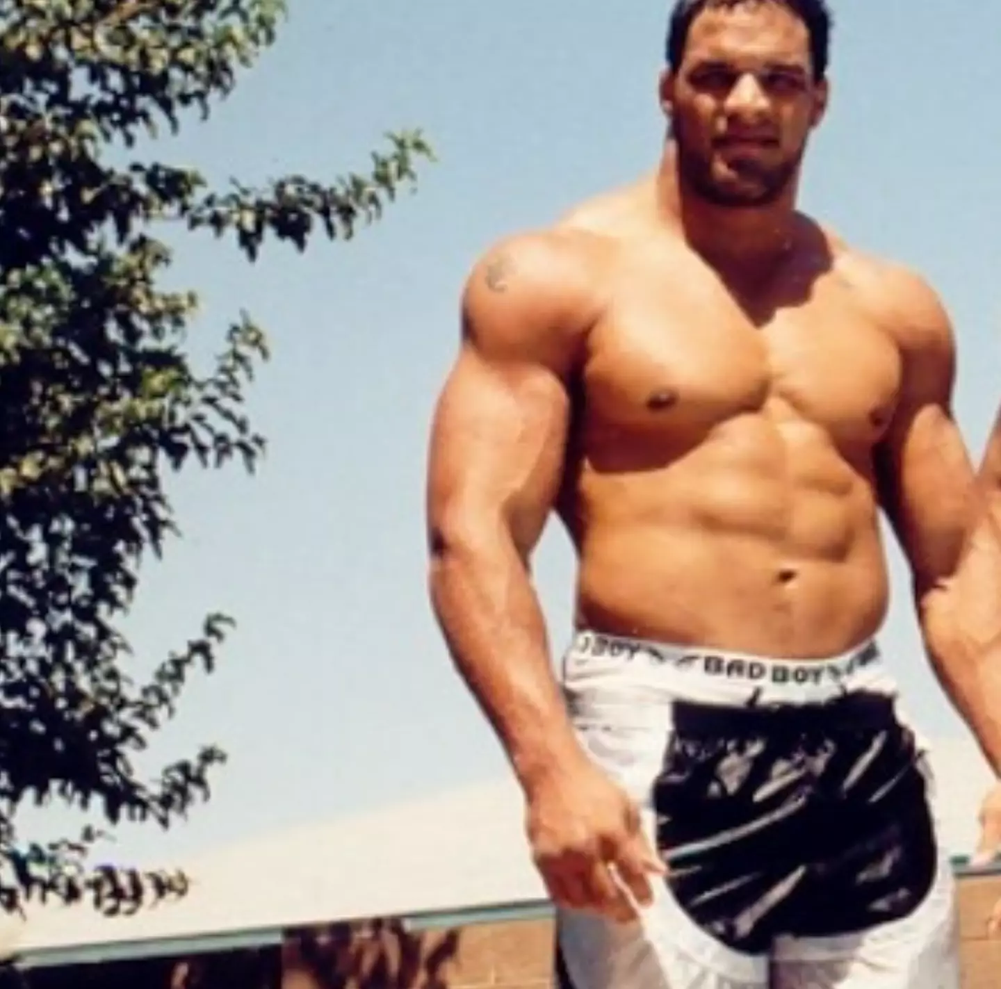 Johnson perfectly embodies the MMA star in his younger years. (Instagram/@markkerrtsm)