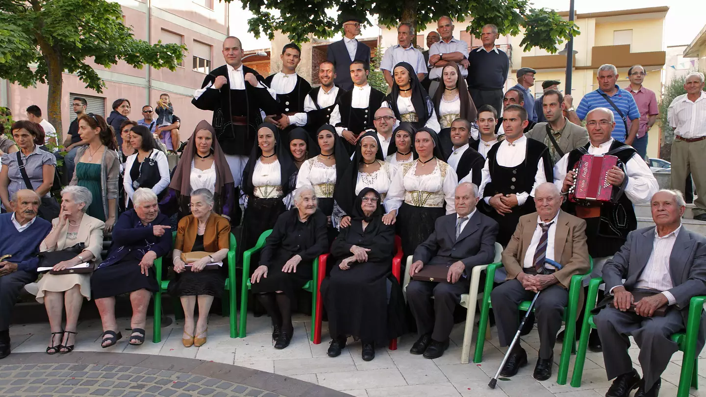Longest living family in the world have eaten one meal everyday that helped them reach 861