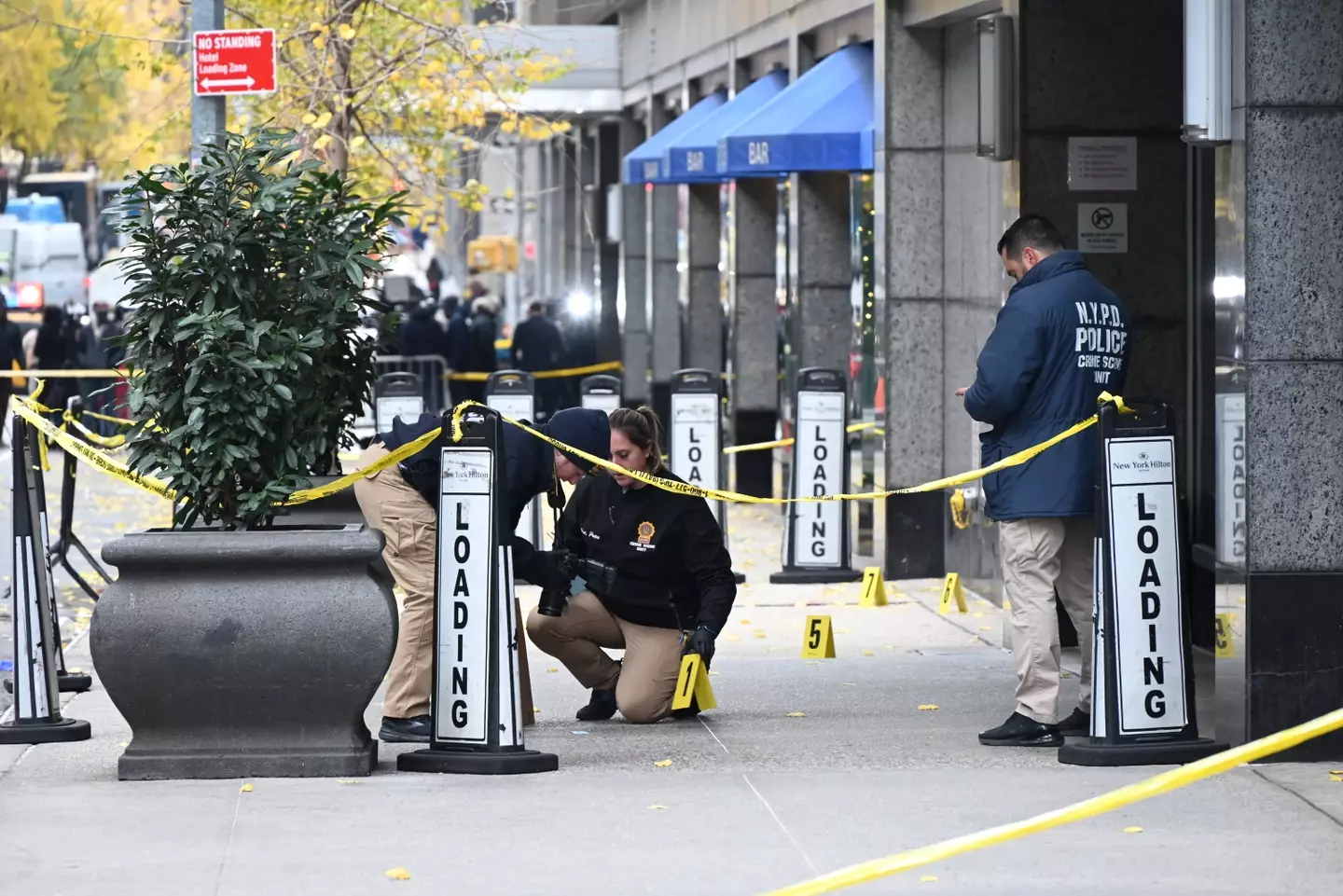 Police say the suspect escaped from the scene of the shooting and got onto an e-bike. (Kyle Mazza/Anadolu via Getty Images)