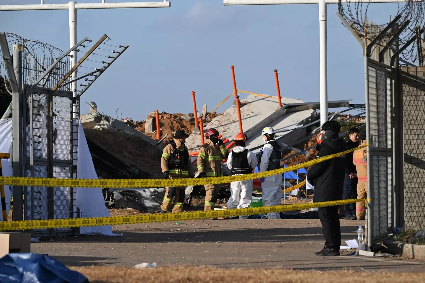 South Korea's transport ministry are working to determine what happened to the devices (JUNG YEON-JE/AFP via Getty Images)