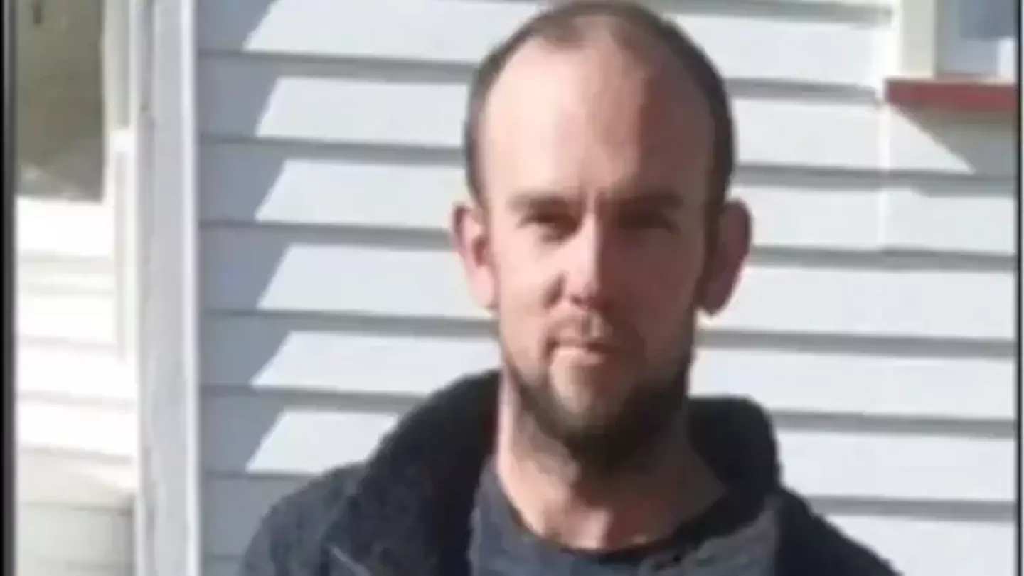 Dad who vanished into wilderness with children killed by police with kids also found