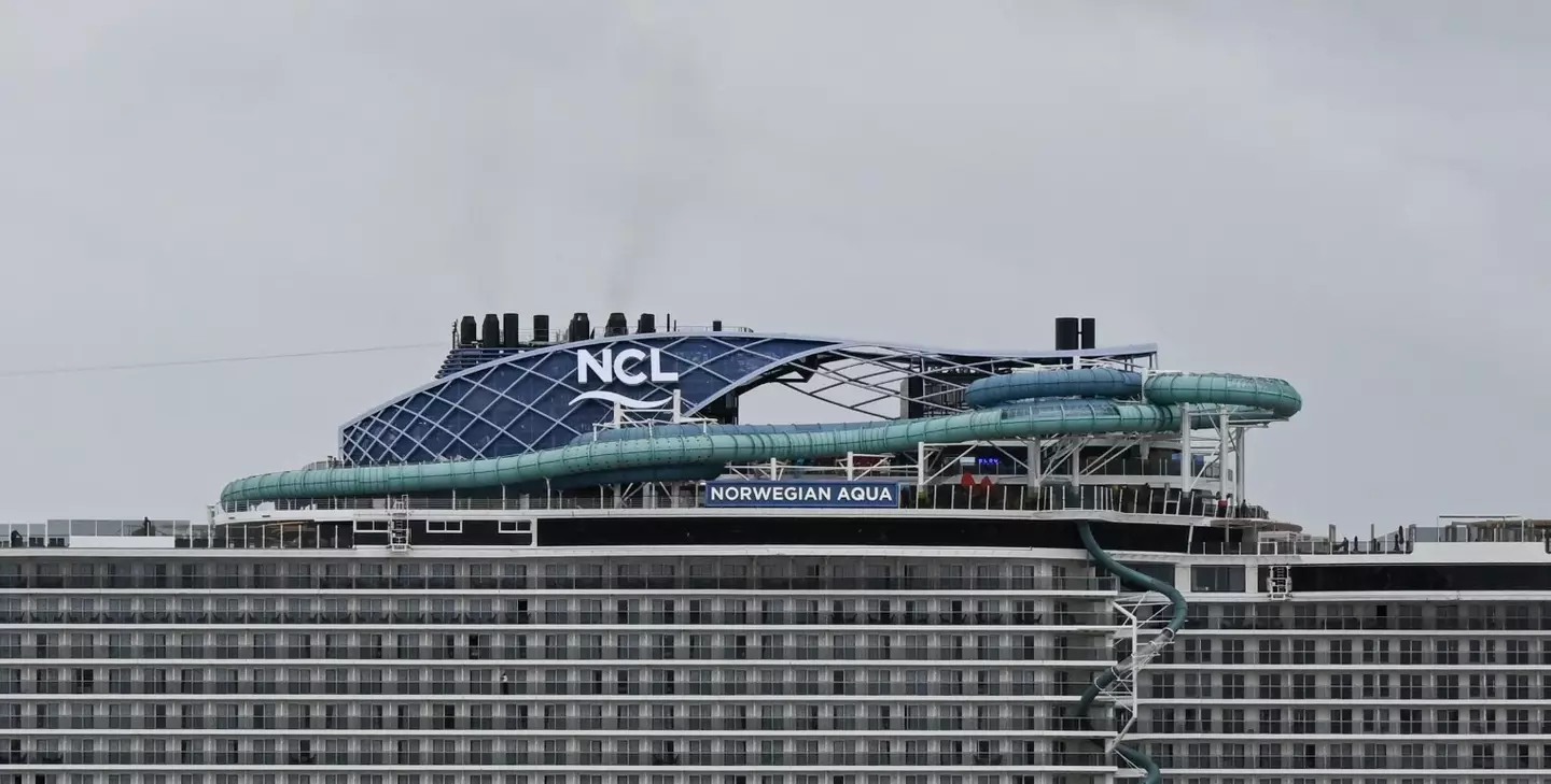 NCL crew member says customers should call and not be called (Horacio Villalobos#Corbis/Corbis via Getty Images)