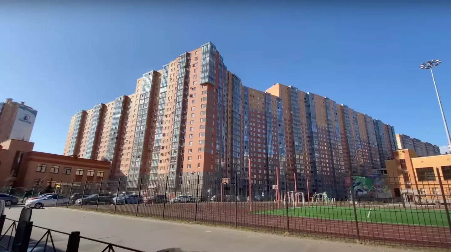 'Human anthill' apartment block is home to 20,000 people who never have to leave 2 The complex contains everything residents could ever need from shops to beauty salons to a nursery and post office (YouTube/Curious Facts)
