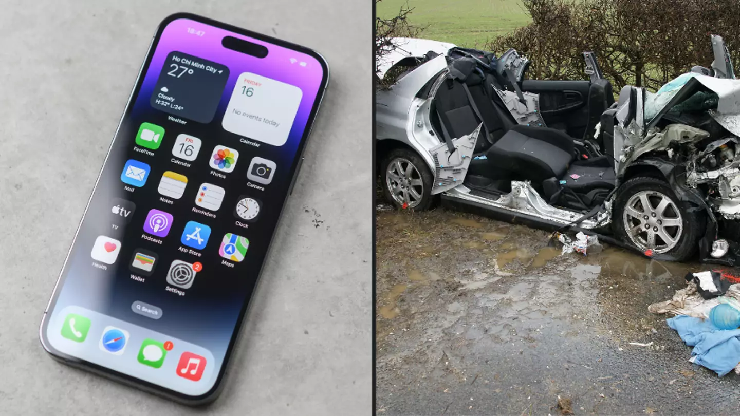 Quang NGUYEN DUC / Alamy Stock Photo. car crash / Alamy Stock Photo