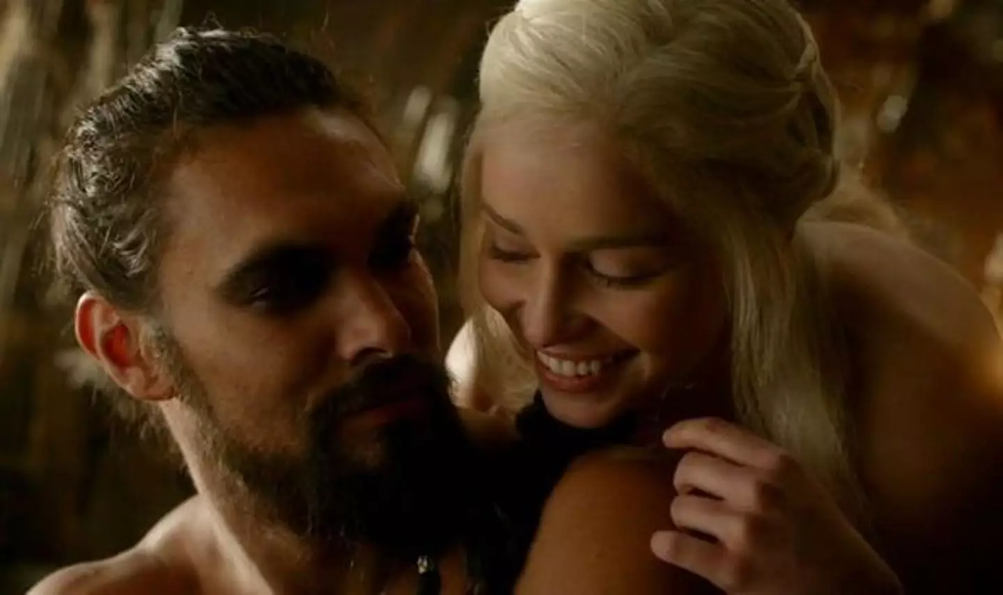 Emilia Clarke and Jason Momoa as Daenerys Targaryen and Khal Drogo.