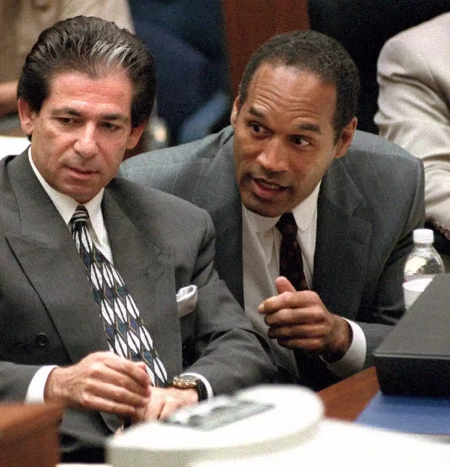 O.J. Simpson with his friend and lawyer Robert Kardashian Sr (Vince Bucci/AFP via Getty Images)