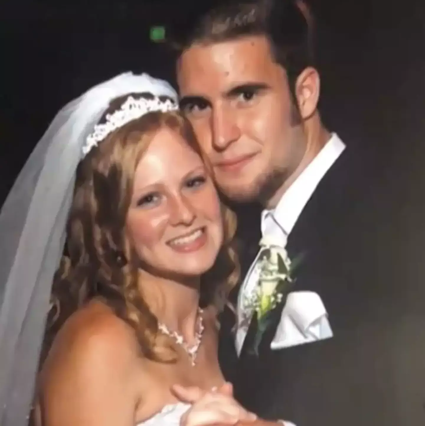 Kris and Brandon got married in 2006.