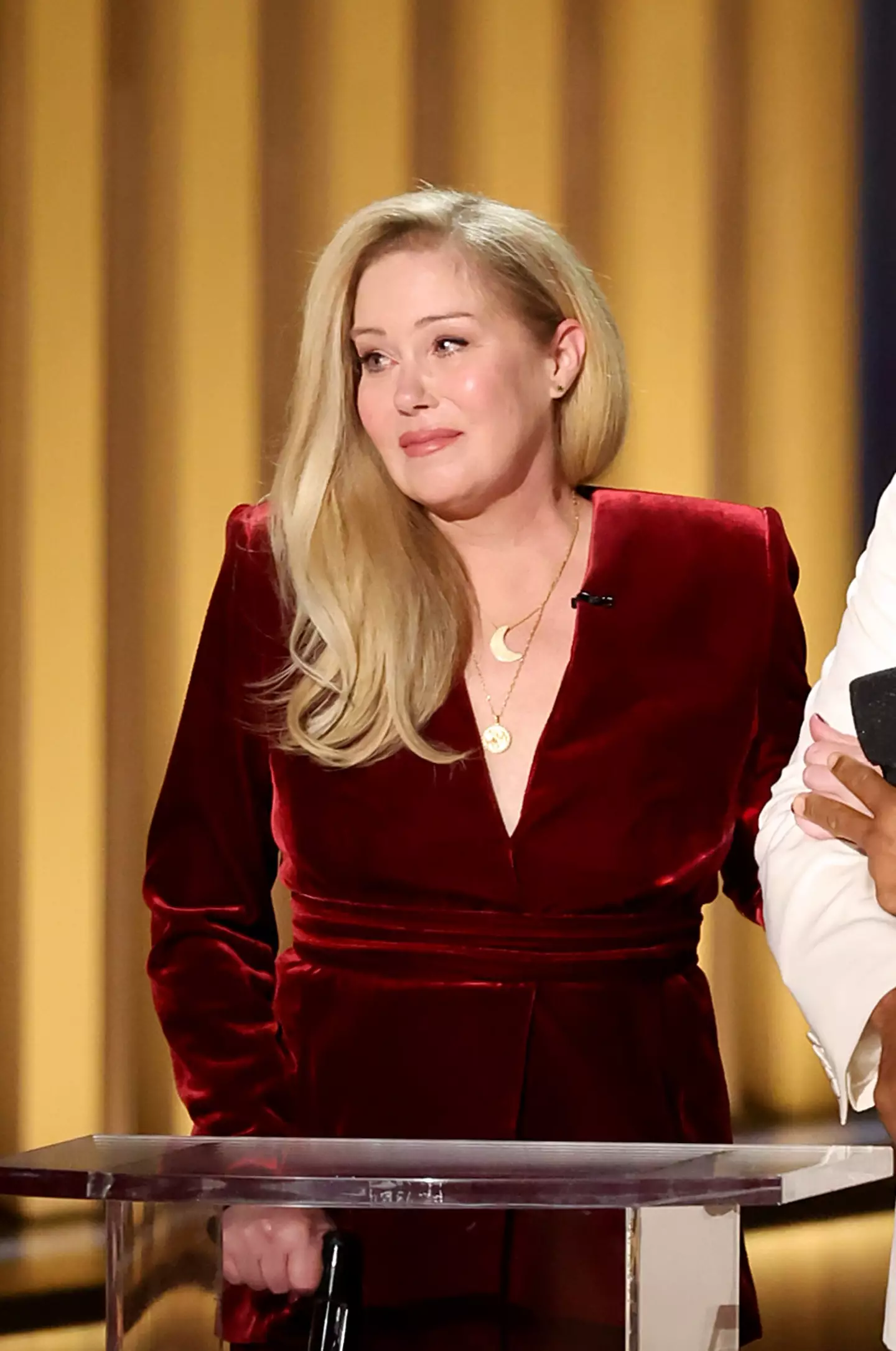 Christina Applegate was met with a standing ovation when she appeared at the 2024 Emmy Awards.