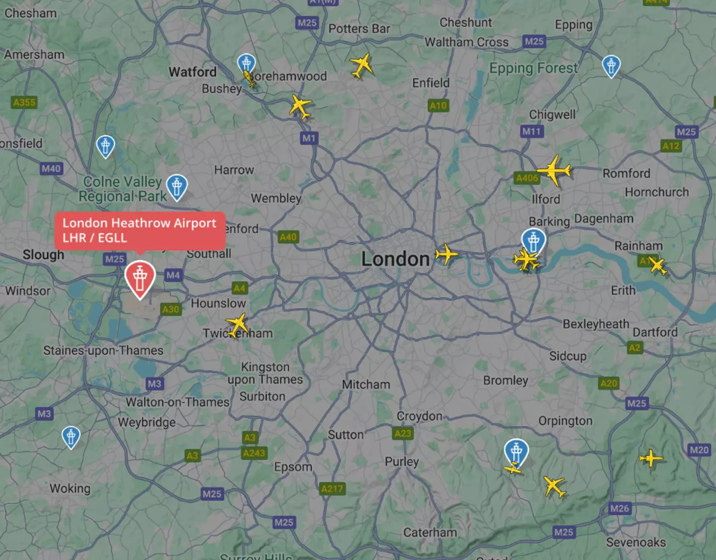 The UK's biggest airport, completely devoid of flights (Flightradar24)