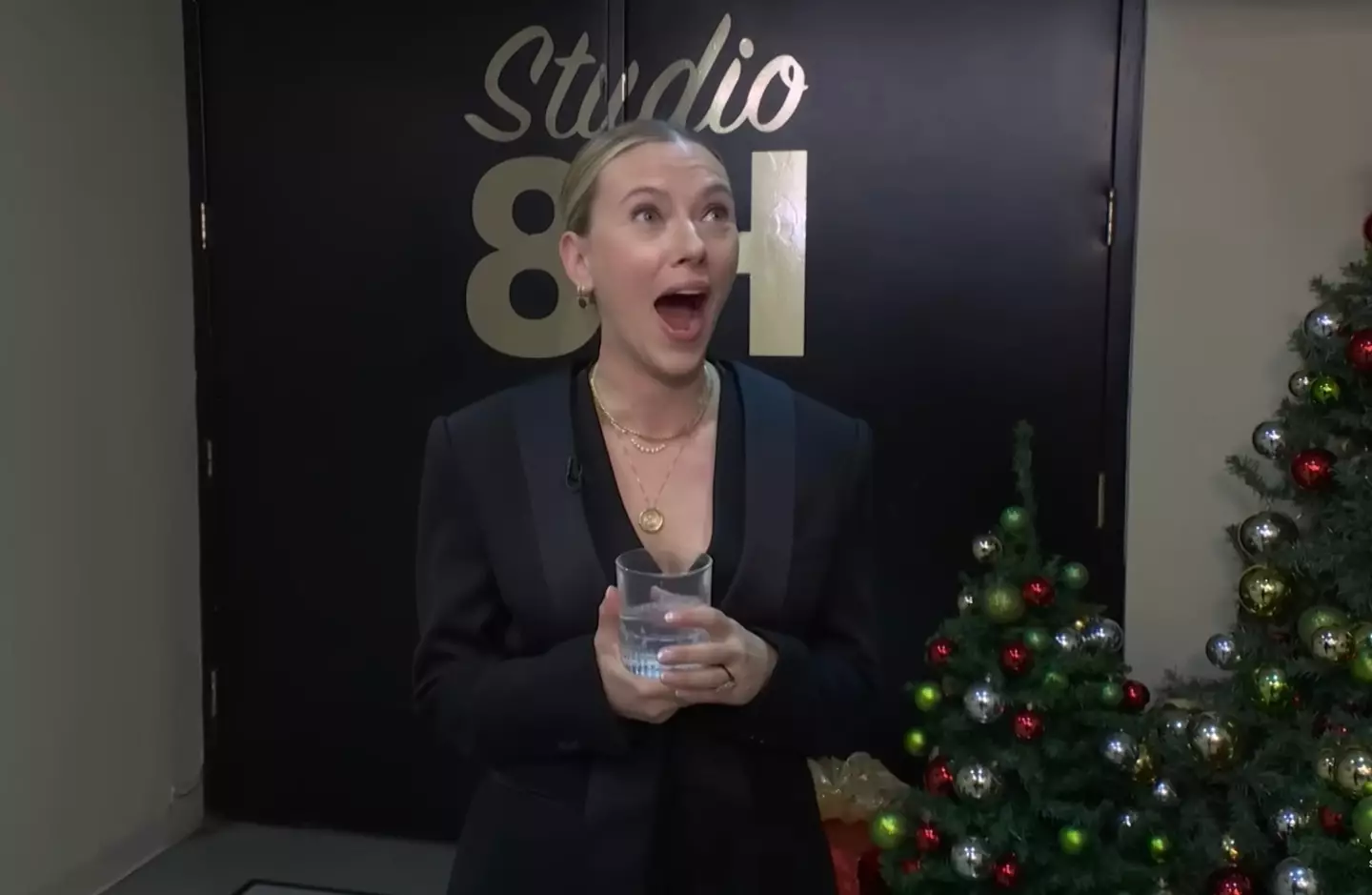 Scarlett Johansson's hilarious reaction to the joke left fans creasing (NBC)
