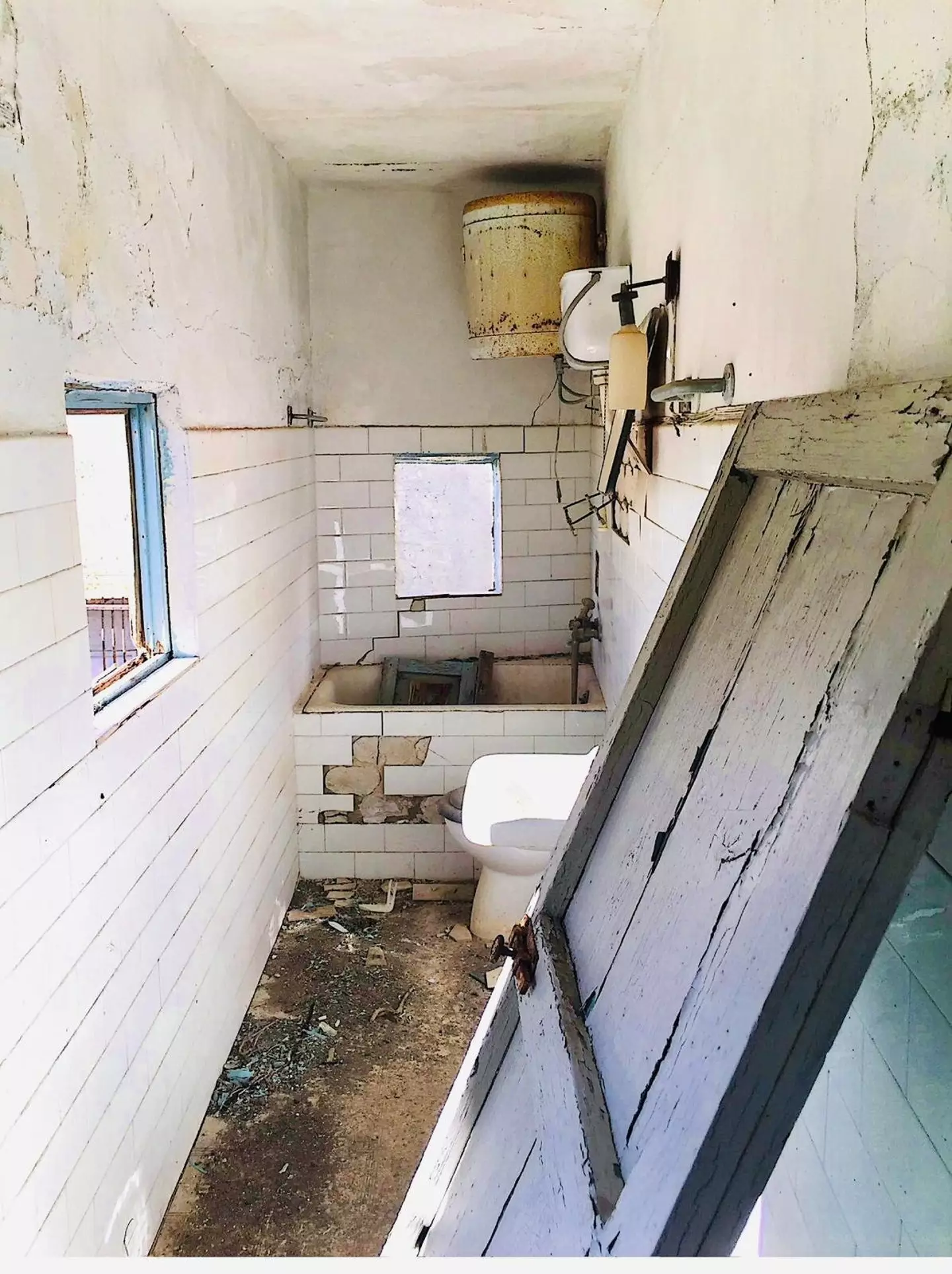 There's a reason it only costs a quid, but it'll look lovely when it's finished (SWNS)