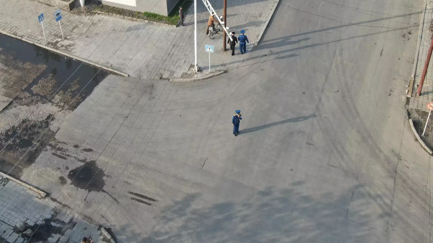 Social media users were creeped out by the eerily empty streets. (Reddit/XiaoHao2)
