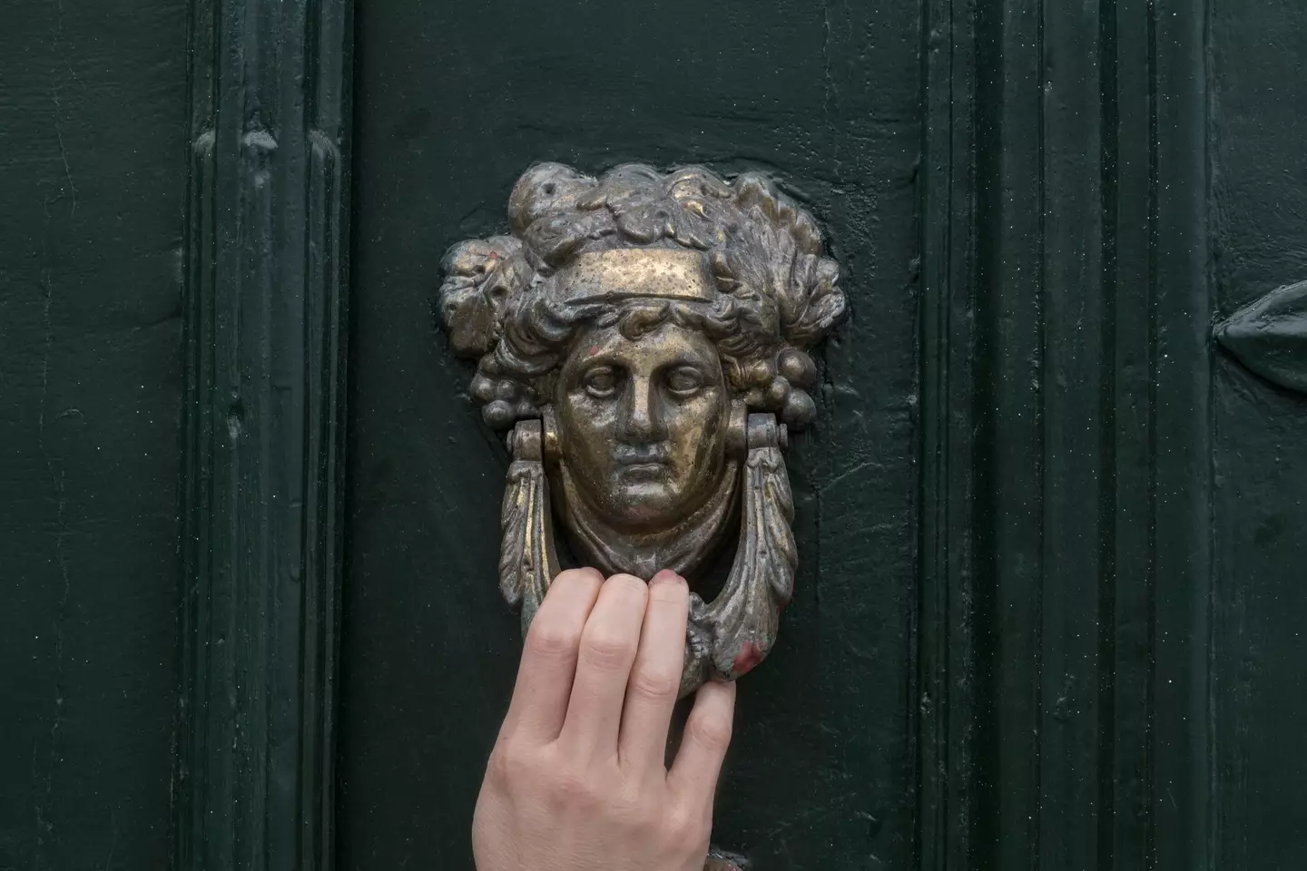 Maybe it would be called cling clang run if the door had a knocker like this?