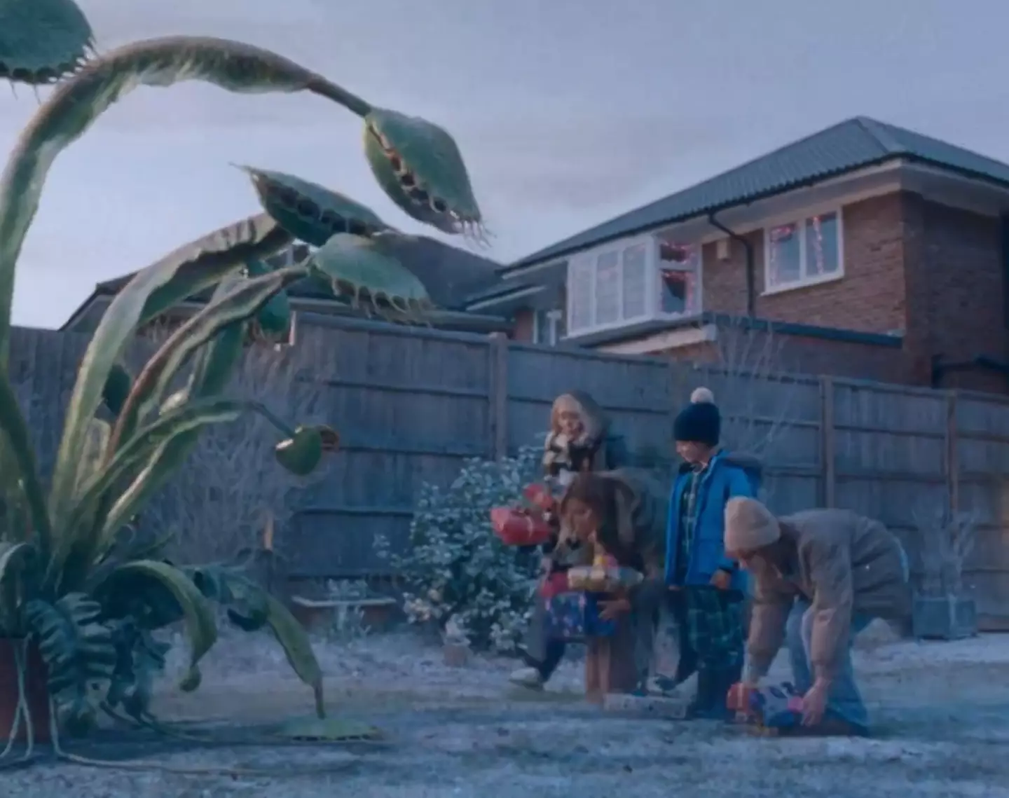 In an advert about a giant venus fly trap that eats wrapping paper some people were upset at the lack of a dad in this fictitious family.
