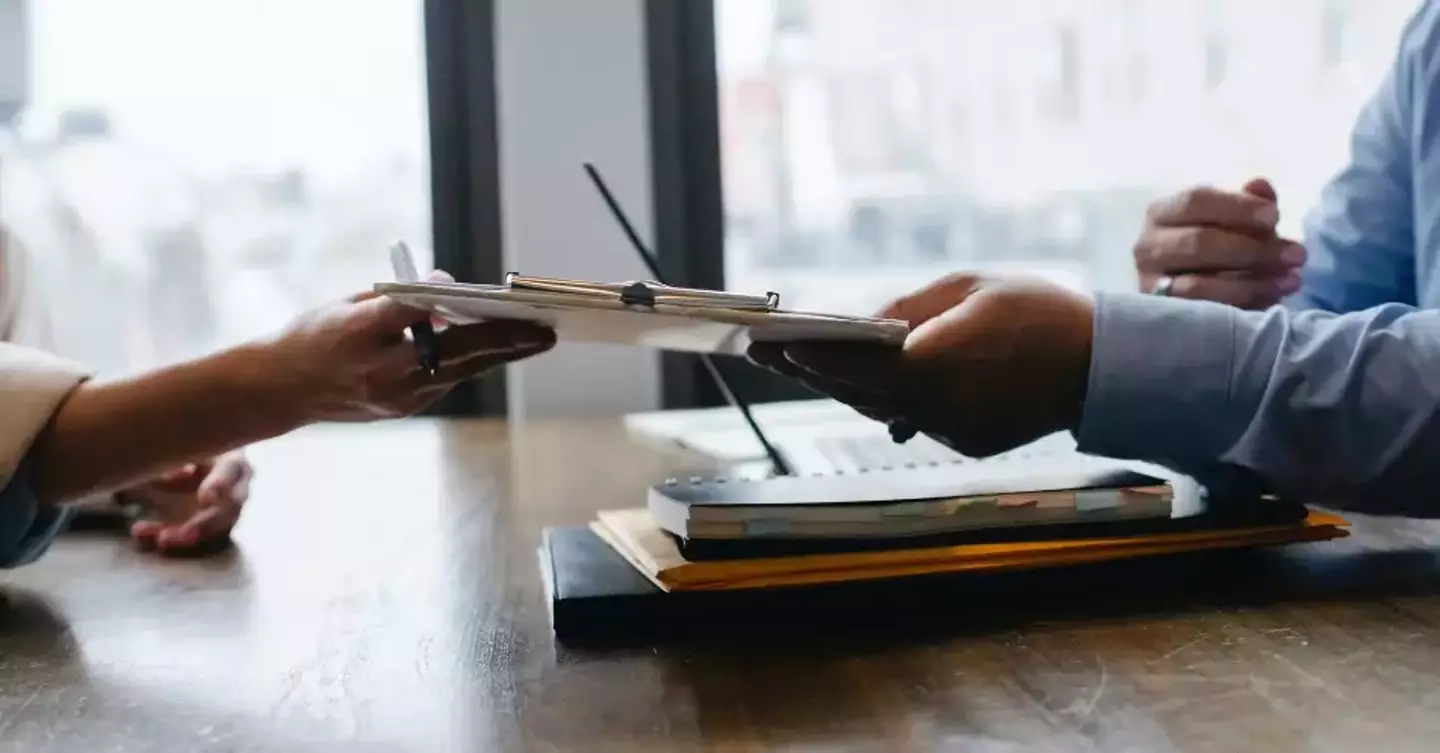 The bloke managed to mess up before even getting into the interview.