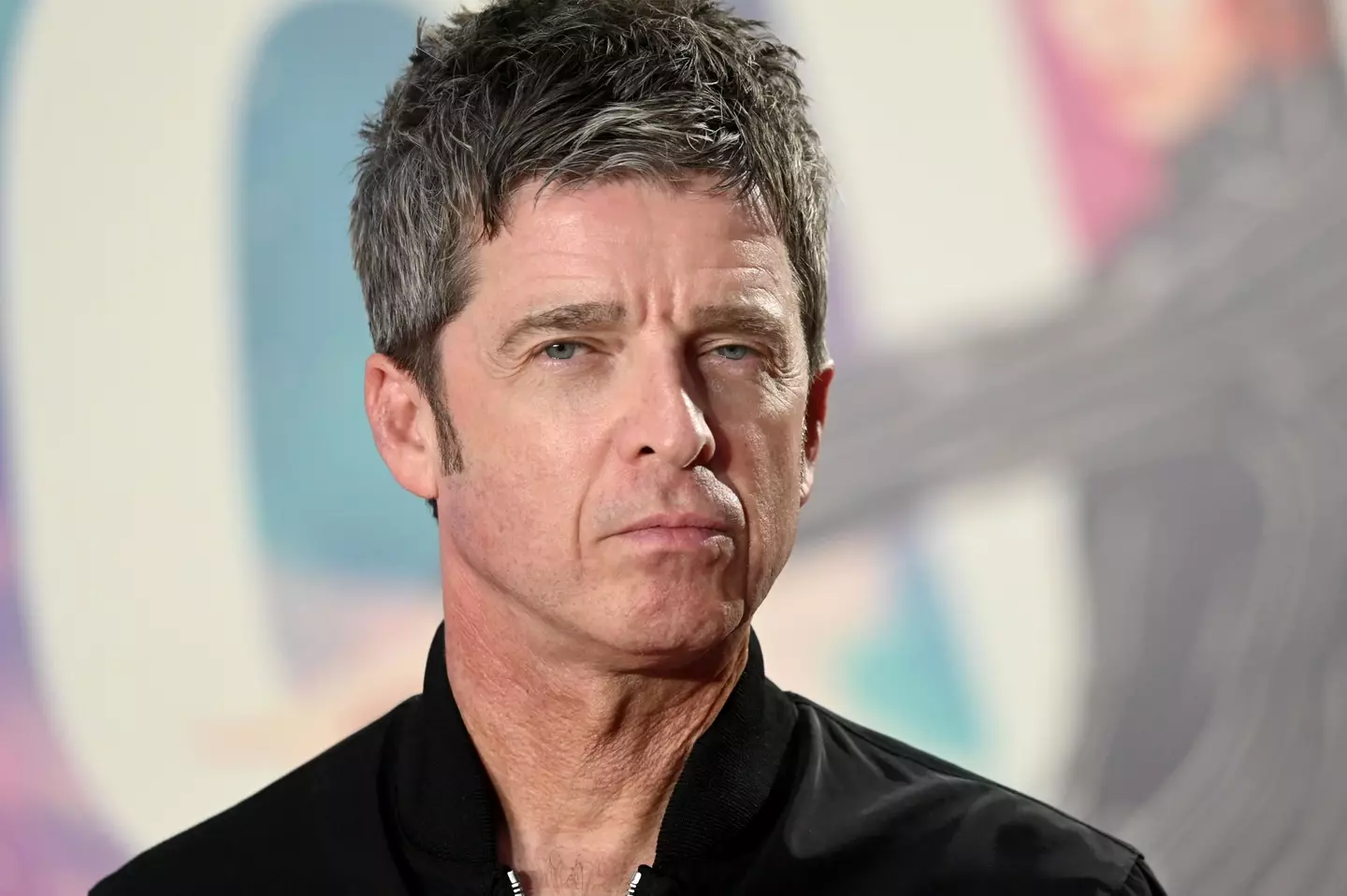 'Wonderwall' hit-maker Noel Gallagher has received a six-month ban from driving despite never gets his license.
