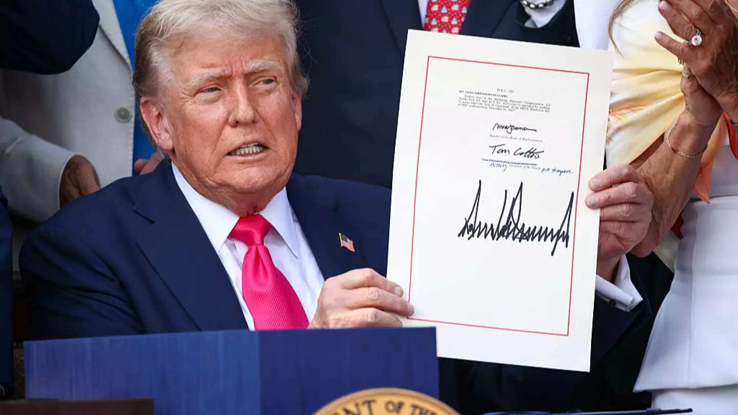 People can't believe Donald Trump's letter to Prime Minister wasn't written 'by a fifth grader'