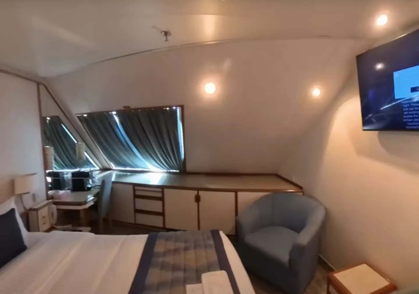 The couple's cabin for the next three years at least, they're planning to make some adjustments (YouTube/LynnandPaulsExcellentAdventure)