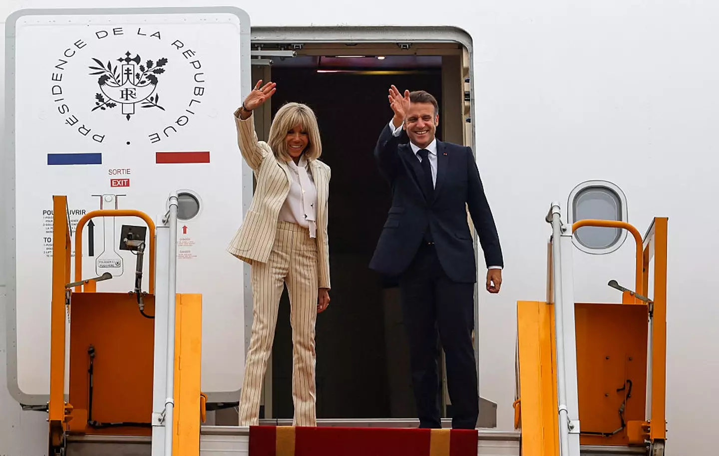 Subsequent attempts to get off planes have been far less controversial (LUDOVIC MARIN/AFP via Getty Images)