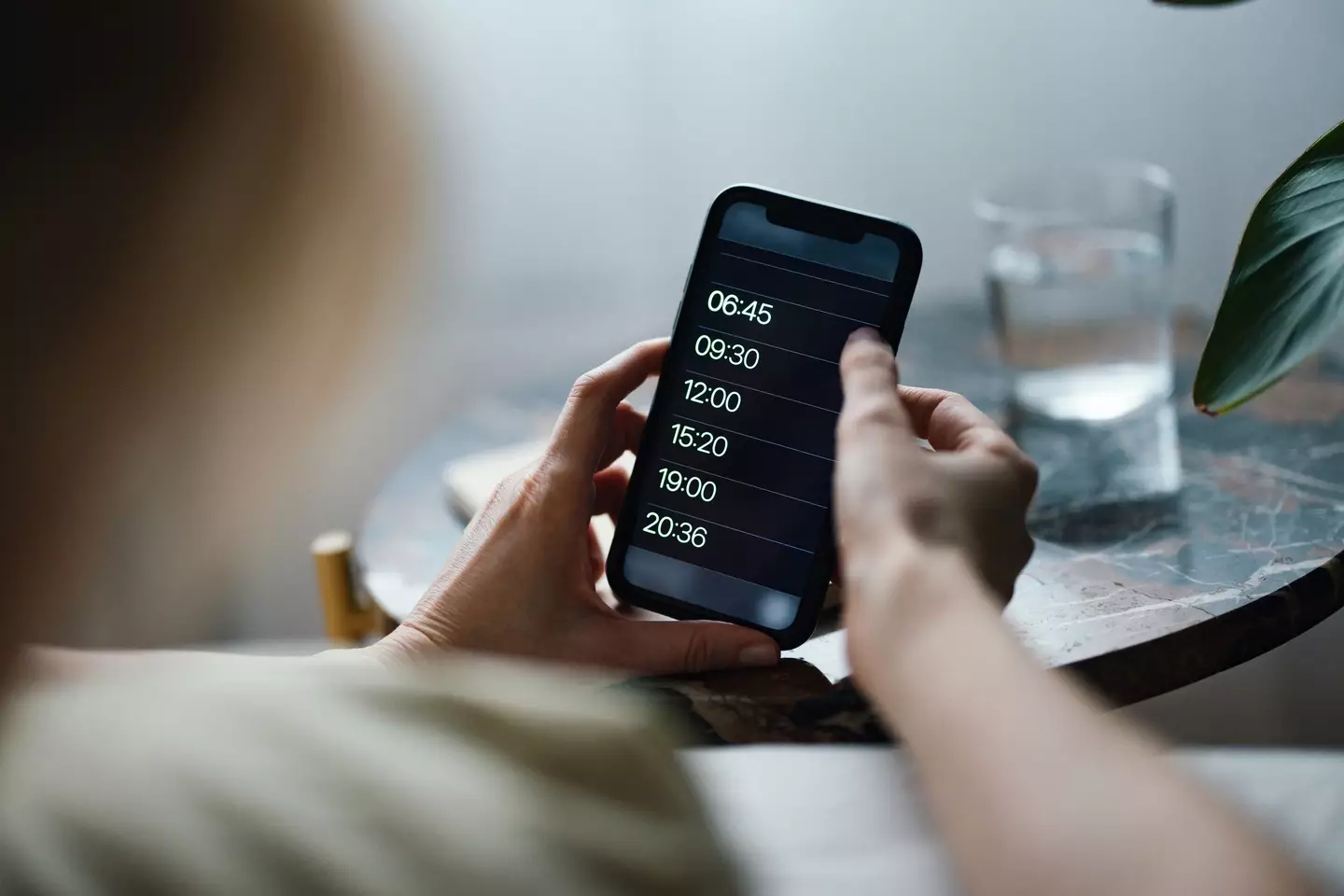 Snoozing your alarm may be doing more harm than good when it comes to your health. (Getty Stock Images)