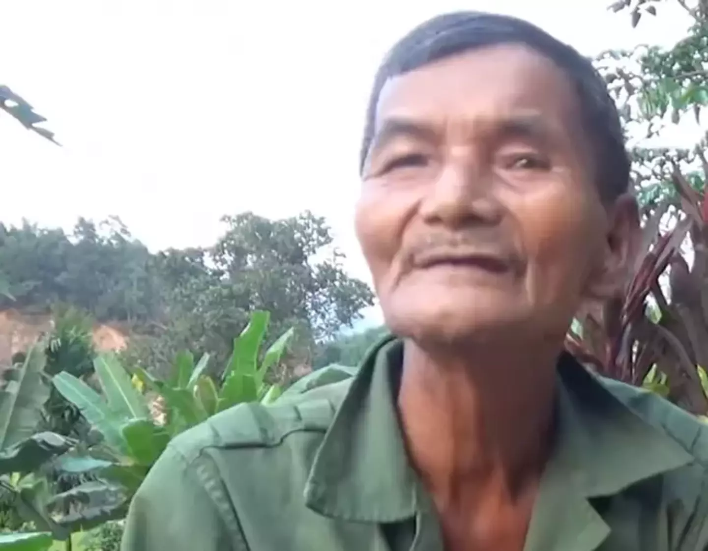 He claims he hasn't slept for decades, which may be more of a curse than a power. (YouTube/Cuộc Sống Miền Trung)