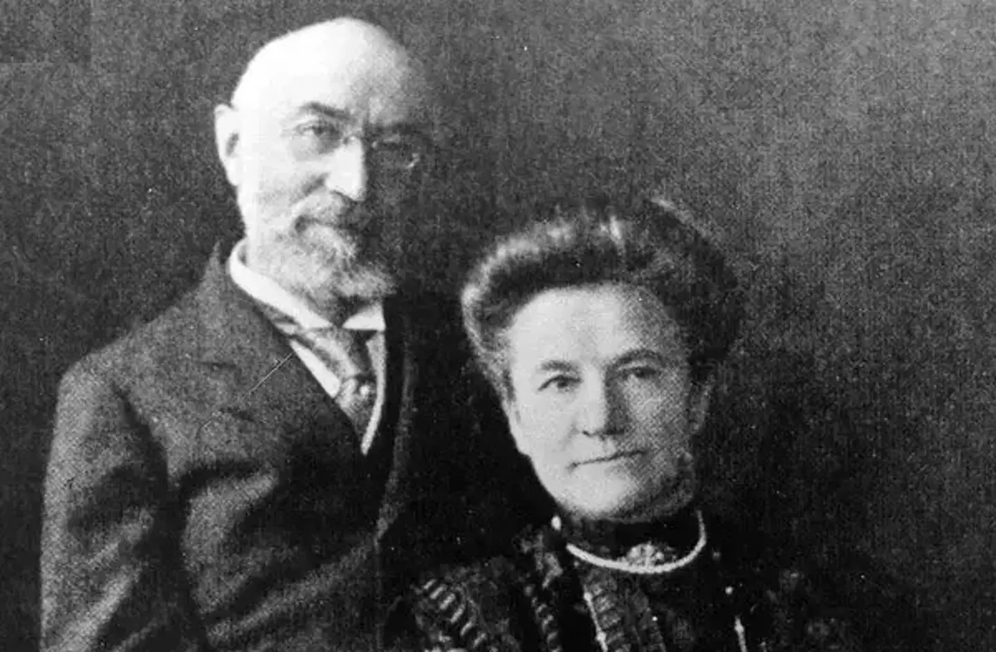 Isidor and Ida Straus.