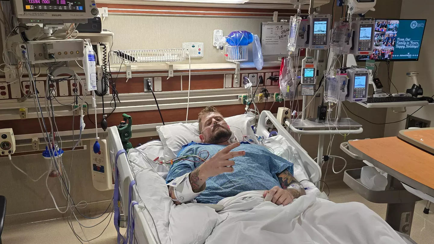 Man who burnt thumb while cooking shocked to wake up and find both his legs needed to be amputated