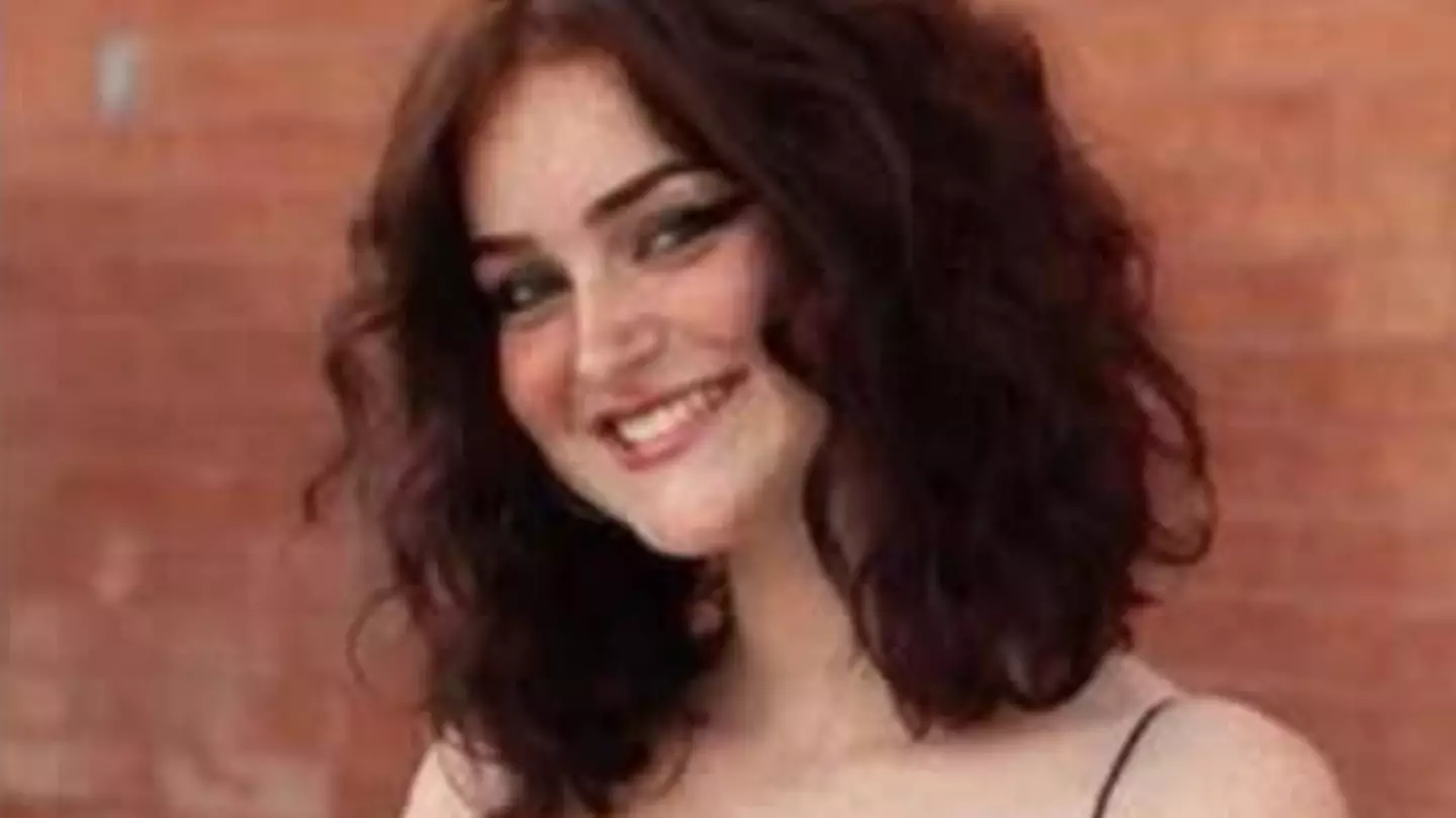 Parents of 19-year-old girl who died after trying viral 'dusting' trend warn others about its deadly risks