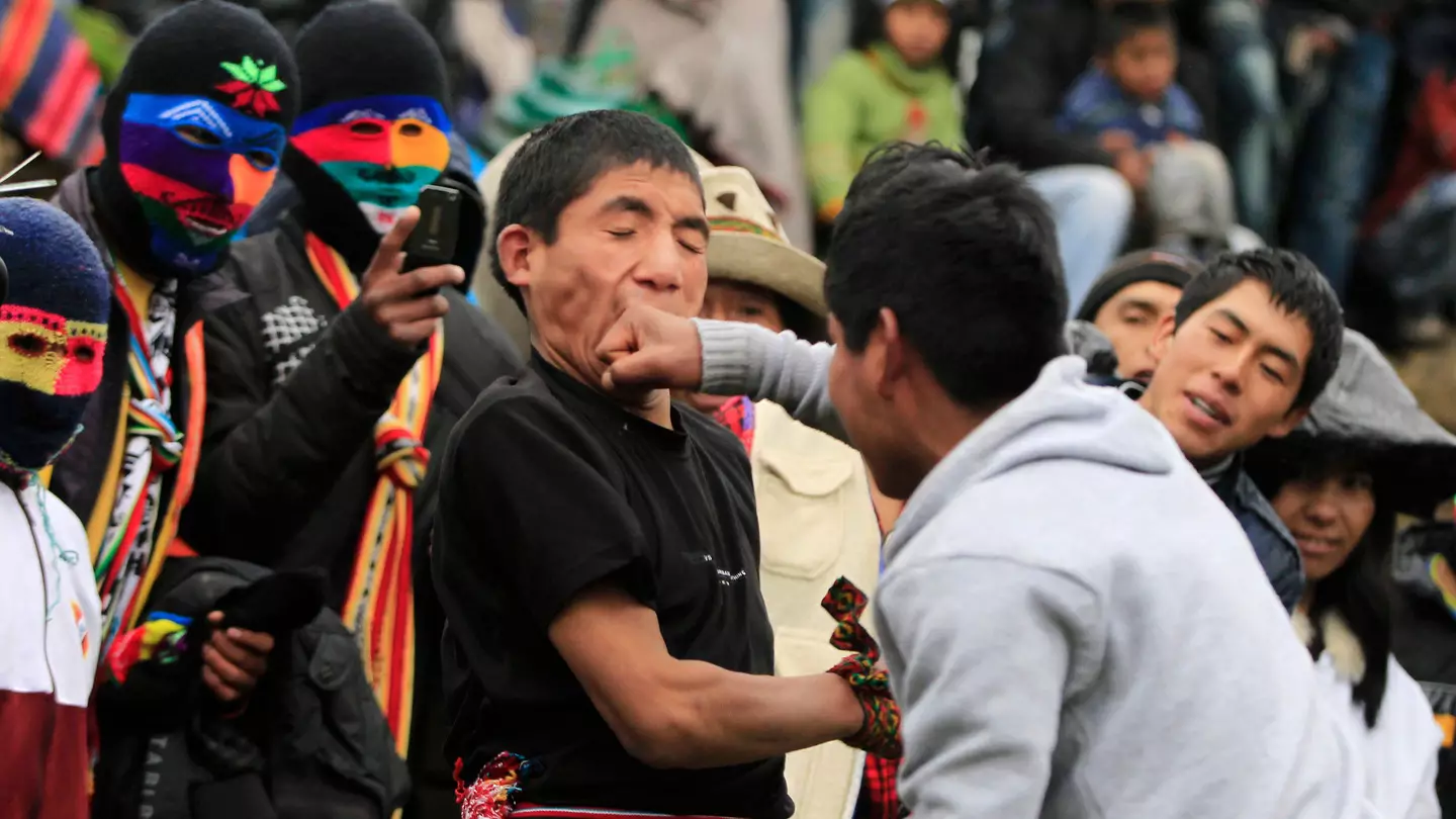 People In Peru Settle Arguments With Christmas Day Fighting Festival