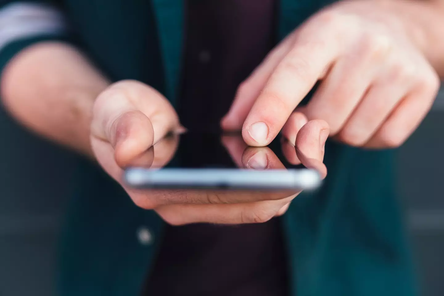 The woman her fiancé was cheating on her with send her evidence and said: “I wouldn’t marry him. Will you?” (Getty Stock Image)