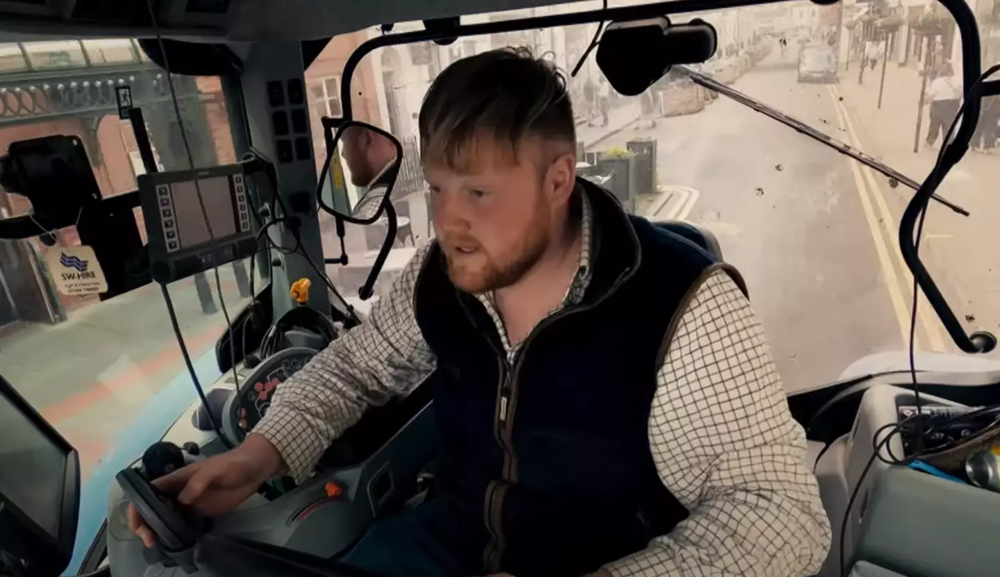 Cooper on the new show (Amazon Prime Video)