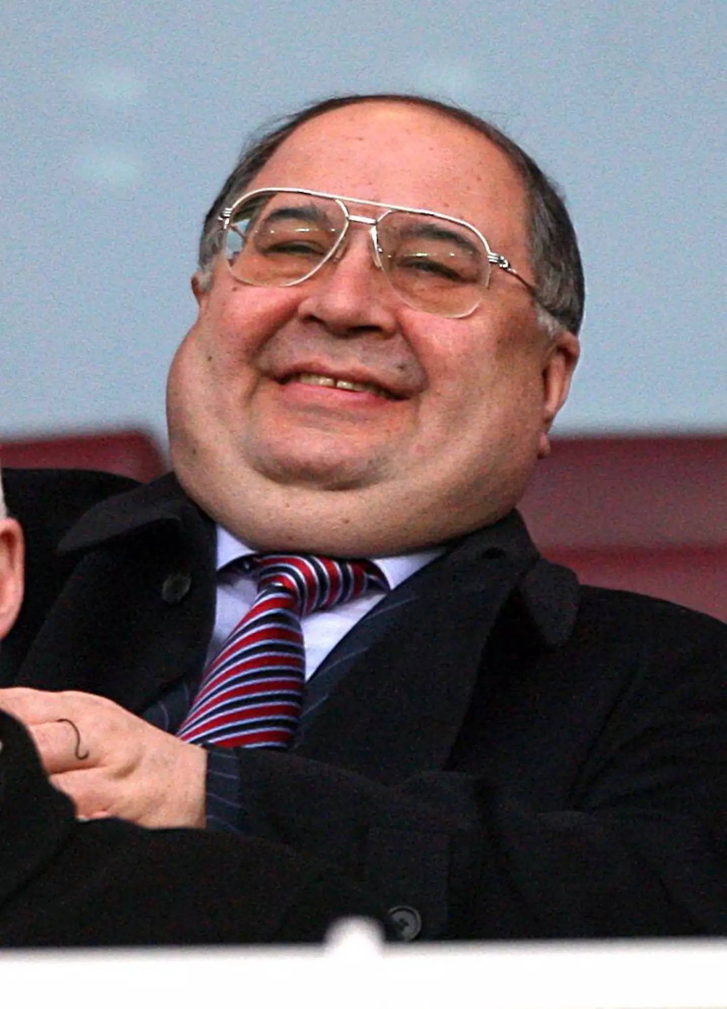 Alisher Usmanov had a villa in Sardinia seized.