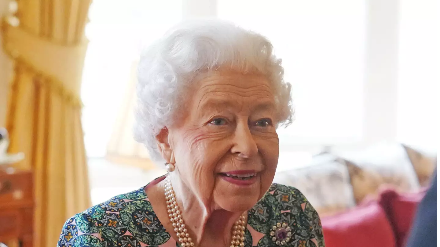 It turns out that The Queen is a fan of some rather crude jokes.
