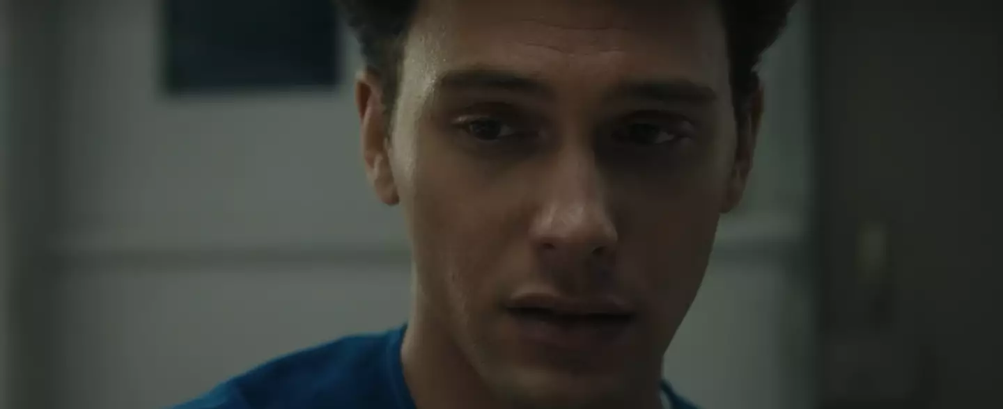 The episode starts as a tight wide shot, and ends with a close-up of his face (Netflix)