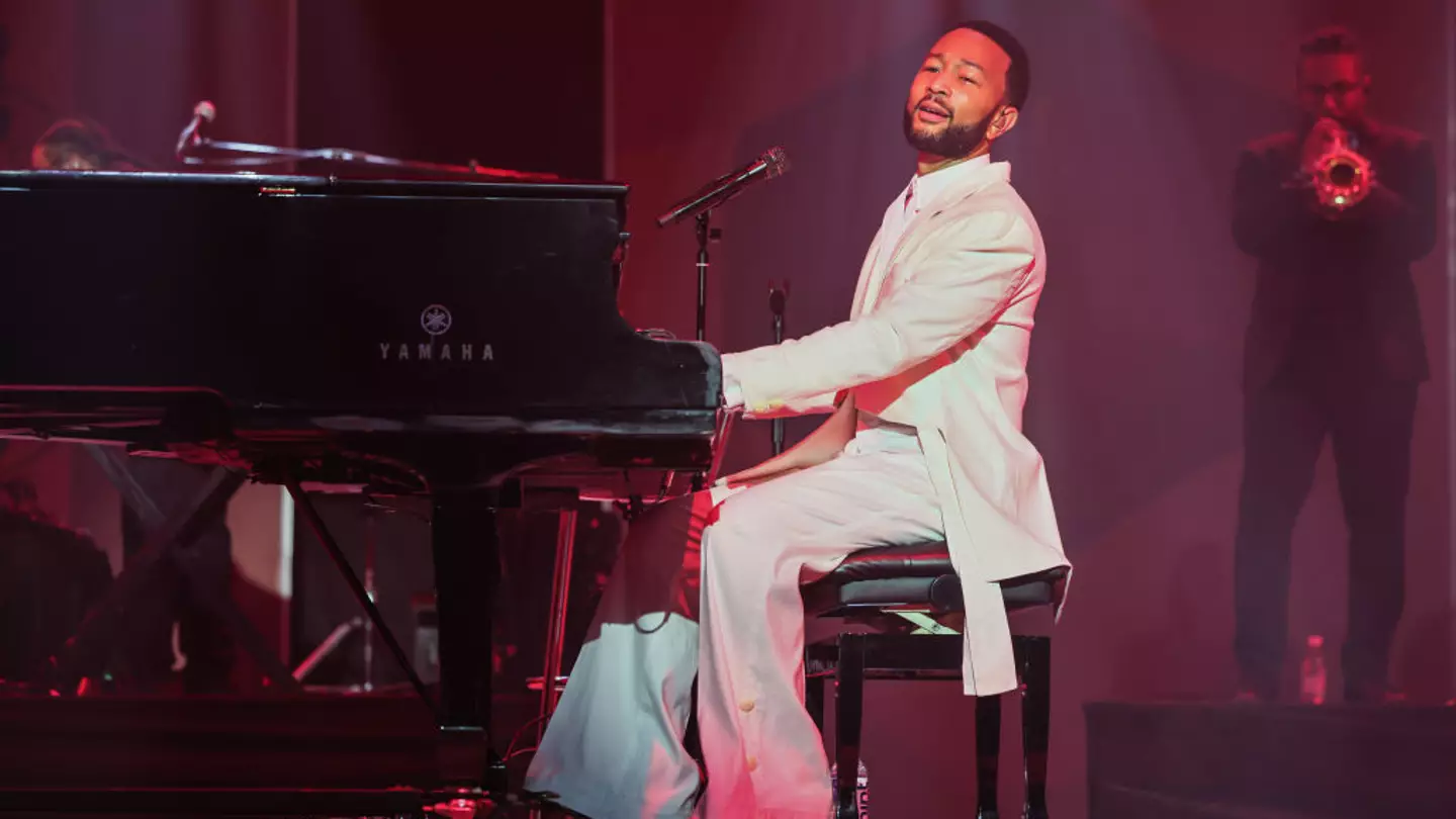 John Legend is touring in the UK and you can still buy Live Nation tickets if you missed the presale