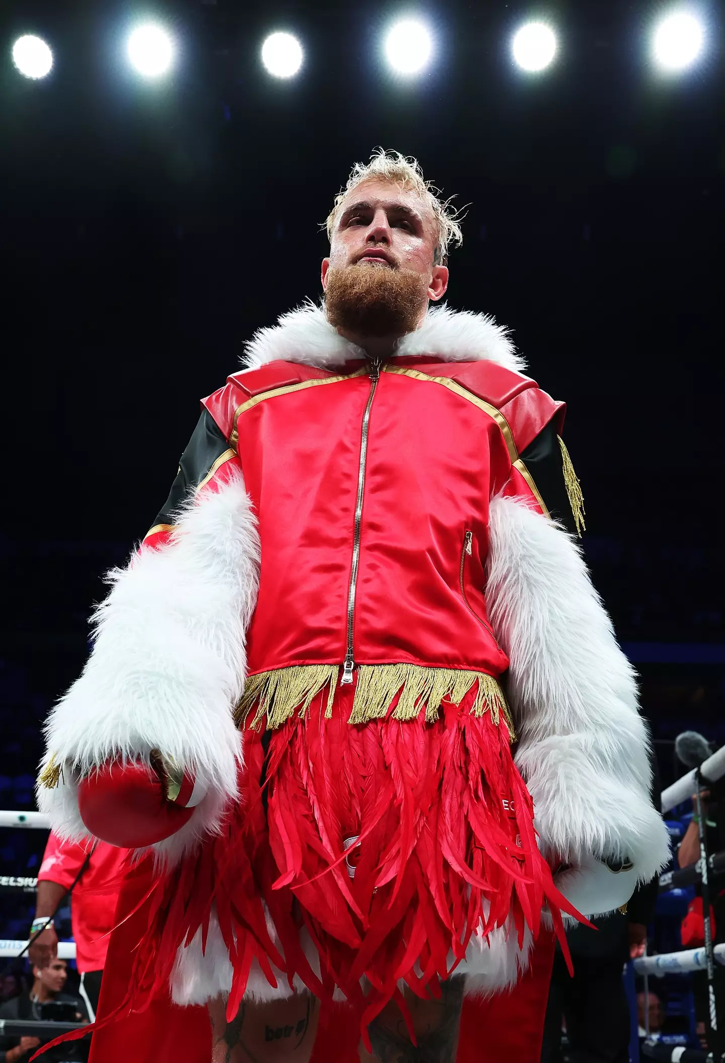 Jake Paul won his bout by KO in the first round.