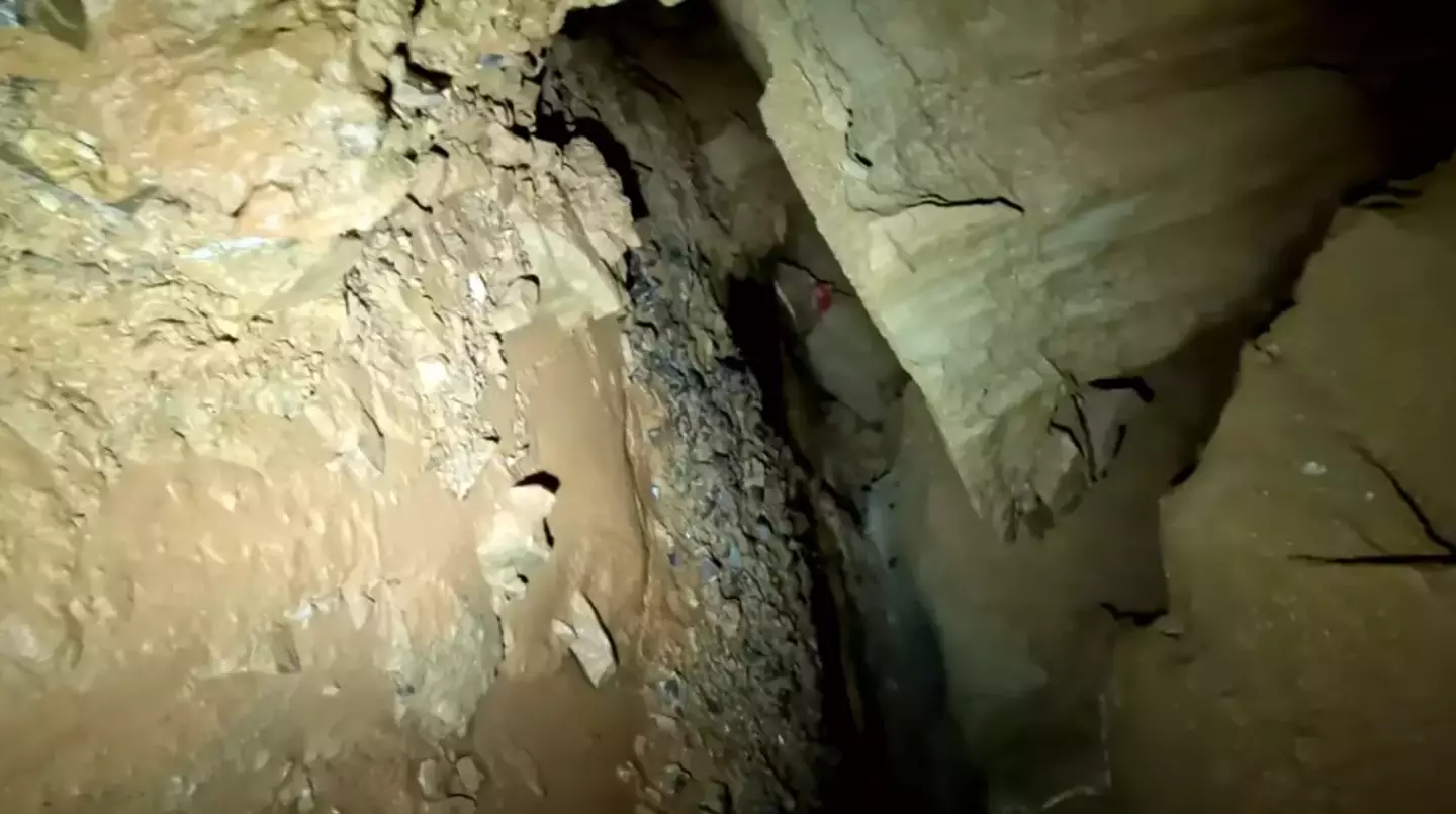 The YouTuber got out of there as quick as possible (YouTube/ActionAdventureTwins)