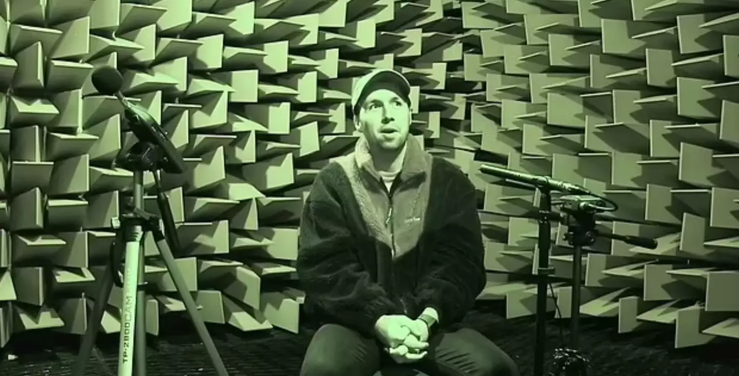 It didn't take long before the YouTuber began experiencing some strange effects (YouTube/Callux)