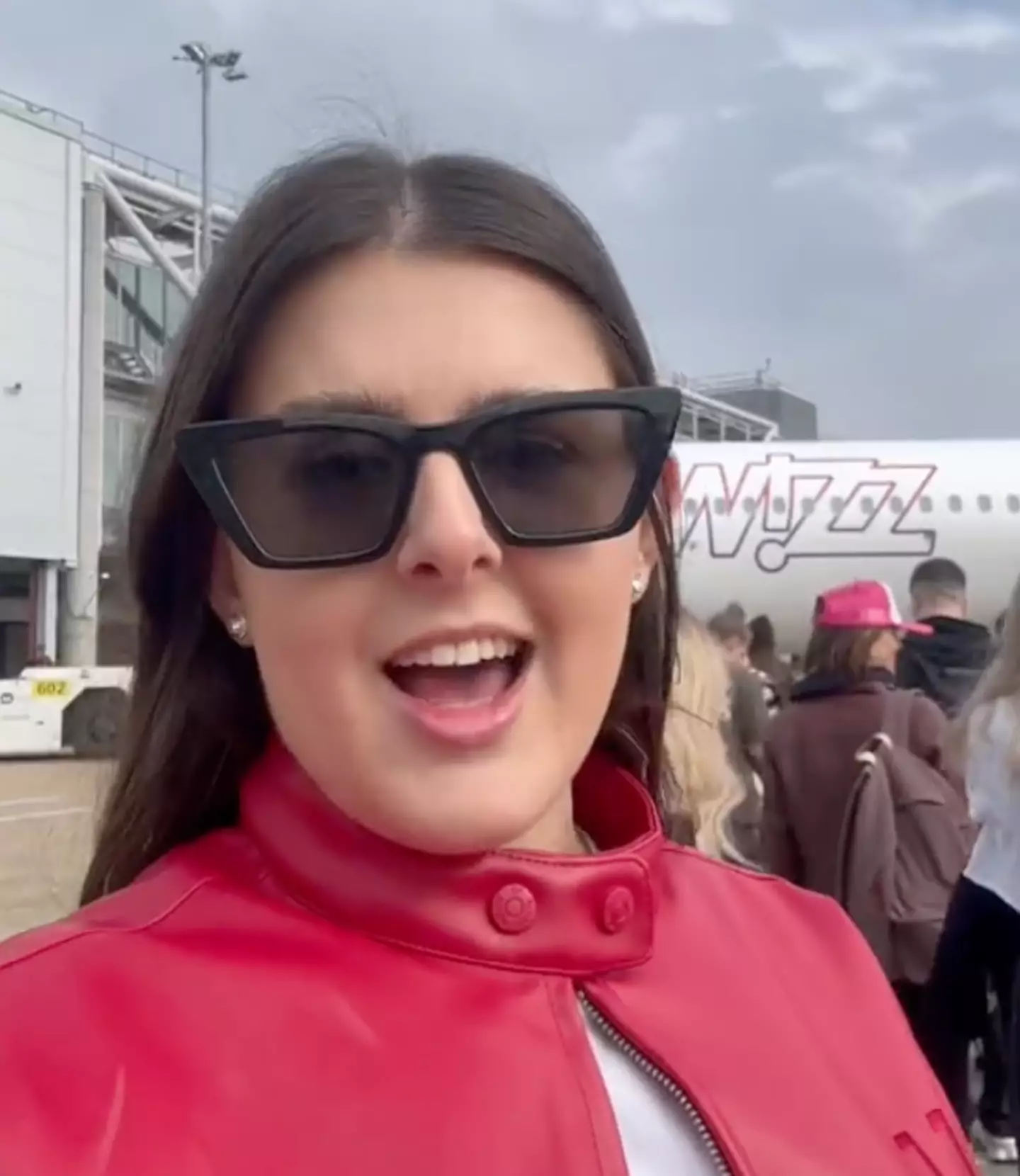 Ella Hewitt getting on the Wizz Air flight.