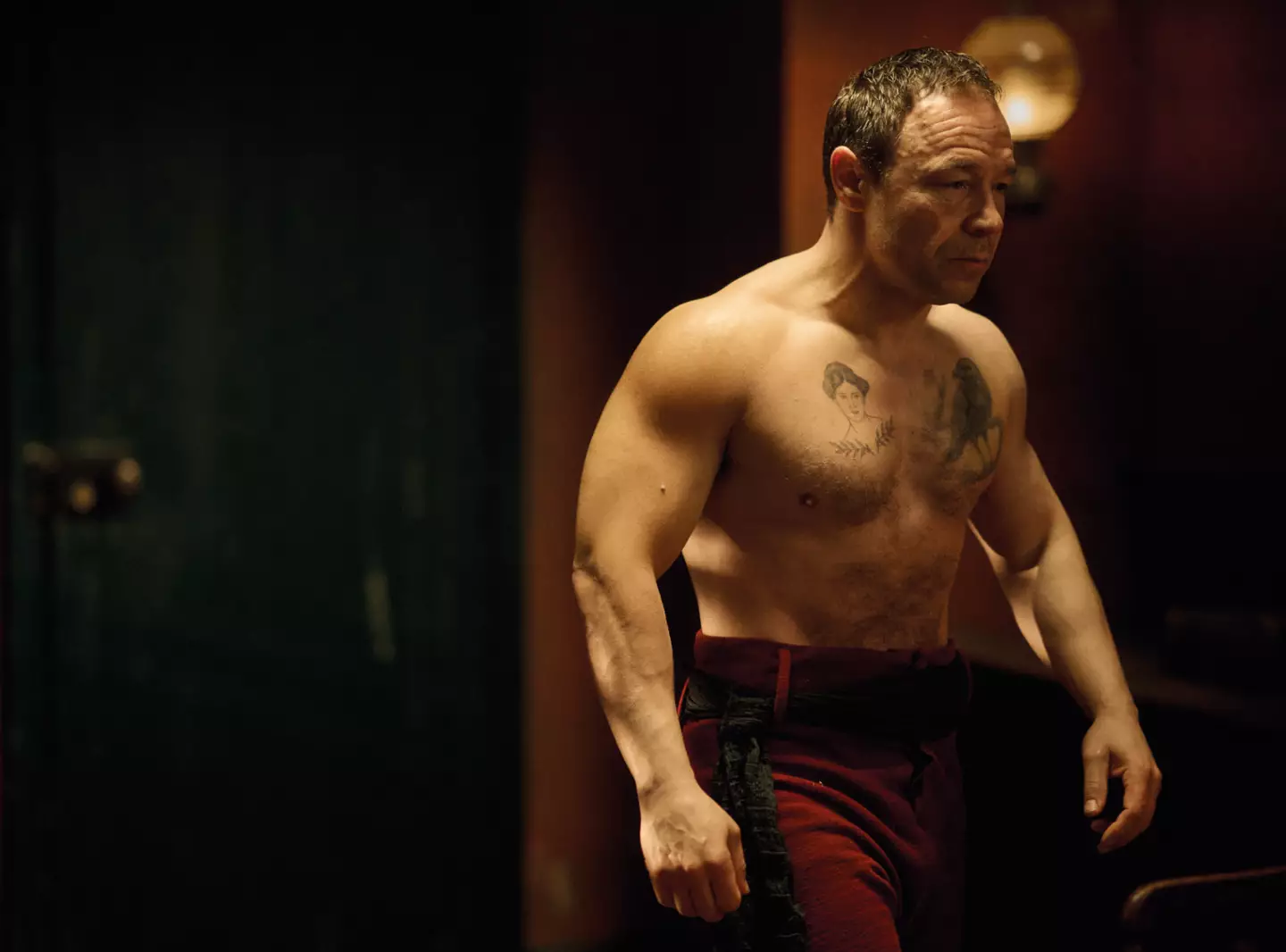 A first look at Stephen Graham as Victorian boxer Henry 'Sugar' Goodman. (Disney+)