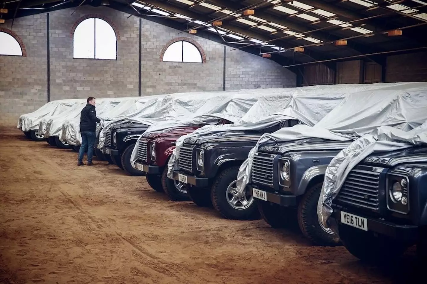 Man set to make millions from buying 200 Land Rovers 'didn't have a
