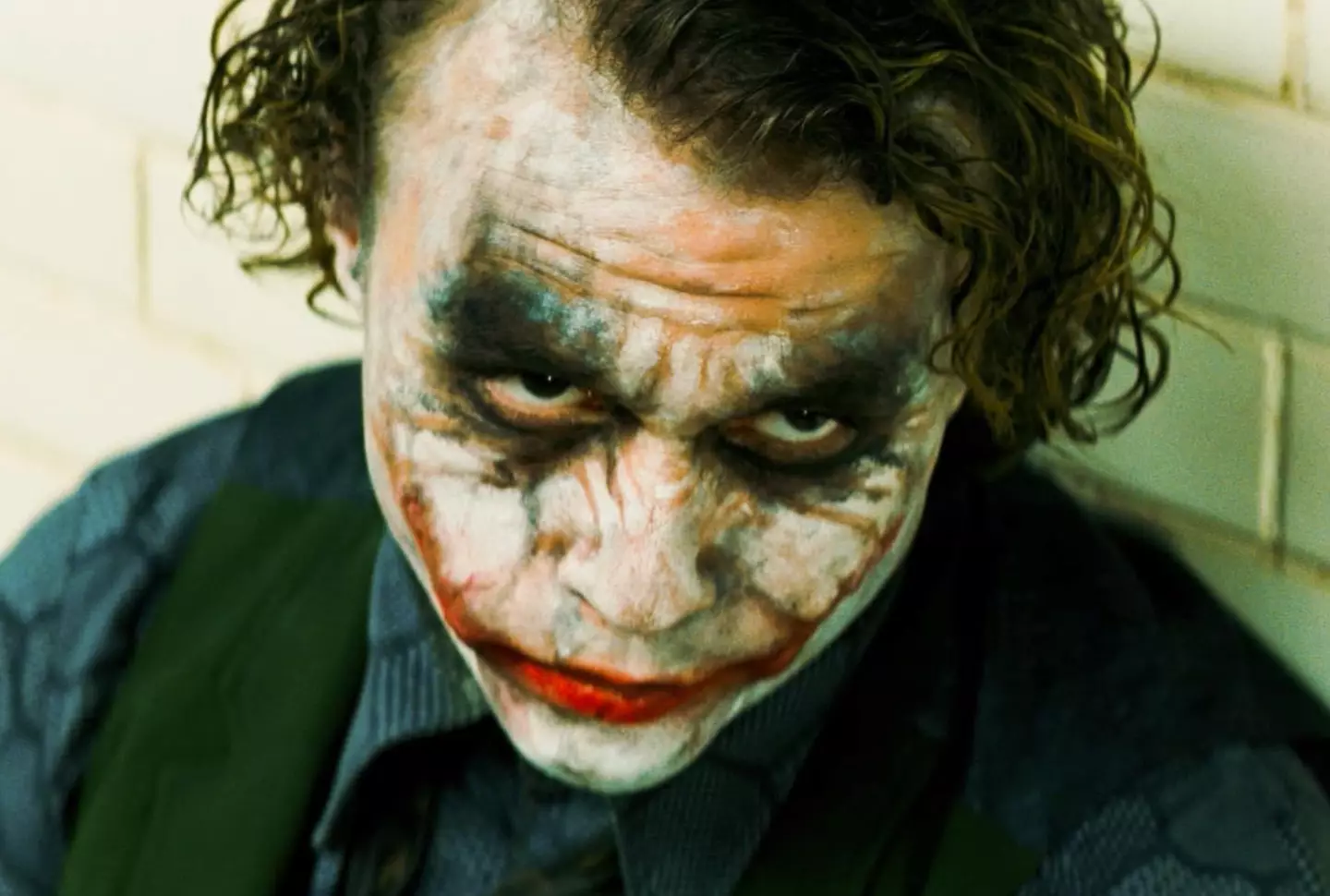 Christopher Nolan wanted to honour Heath Ledger by having his Joker be the only one to carve their face (Warner Bros.)