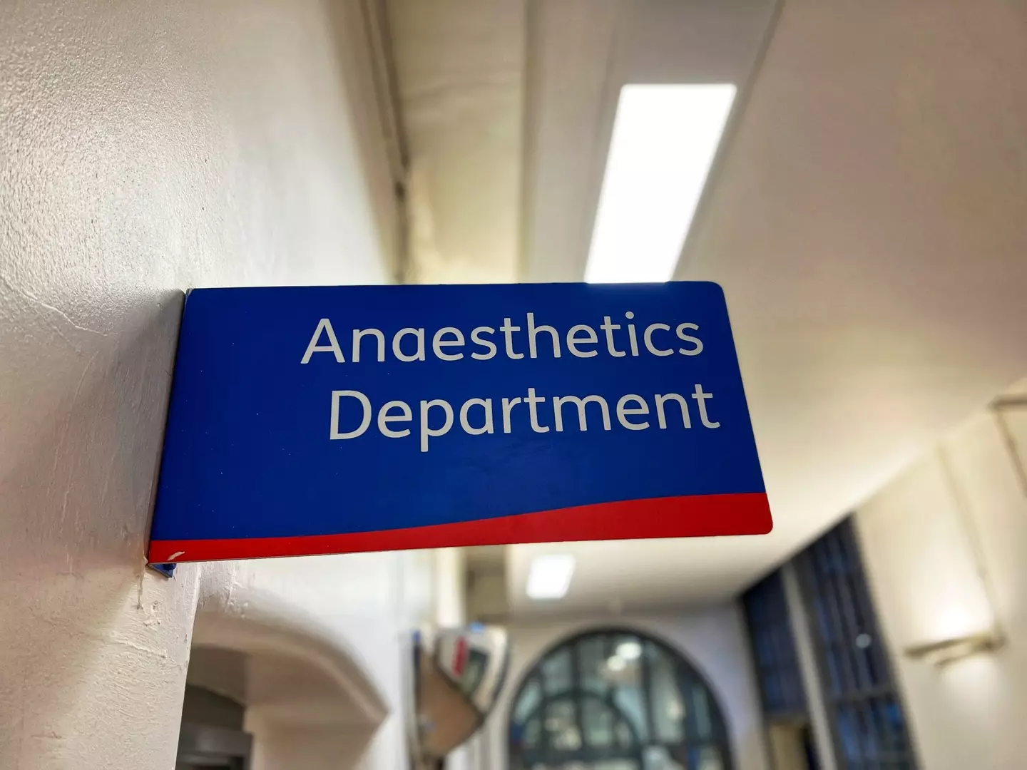 You'd go under anaesthetic before you went under the knife (Getty Stock Images)