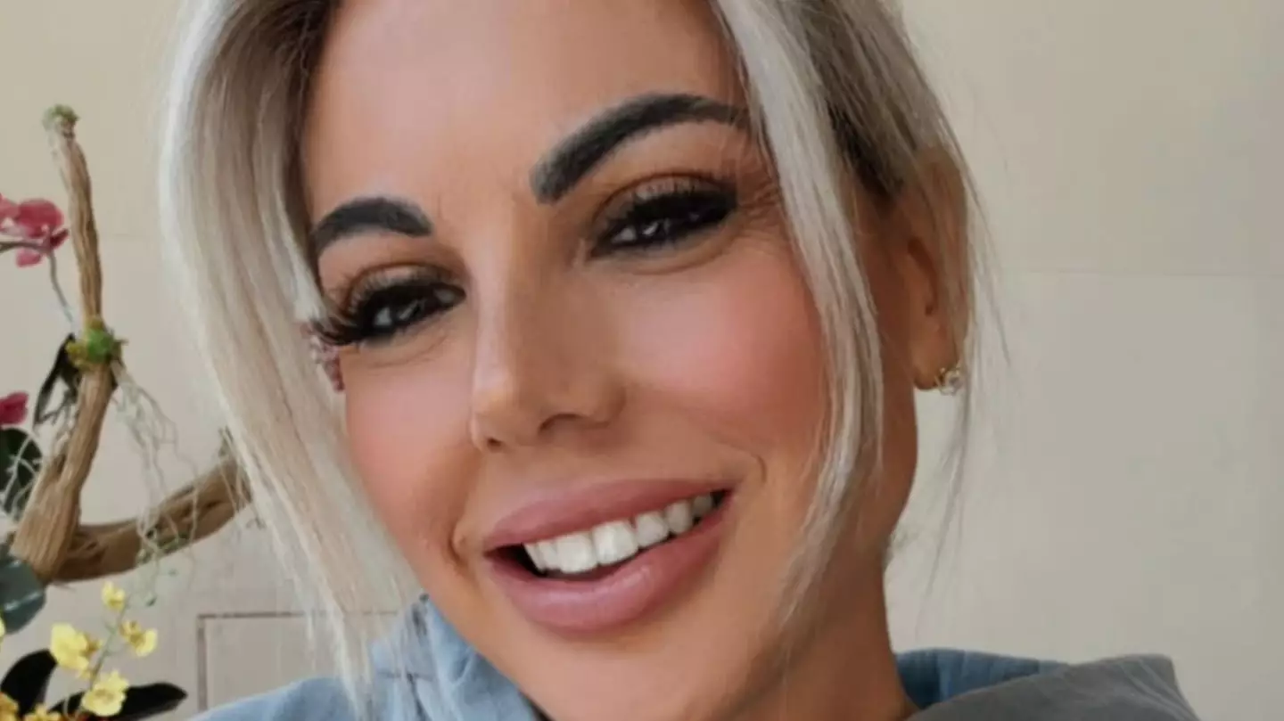 Instagram/@thedesertmilf