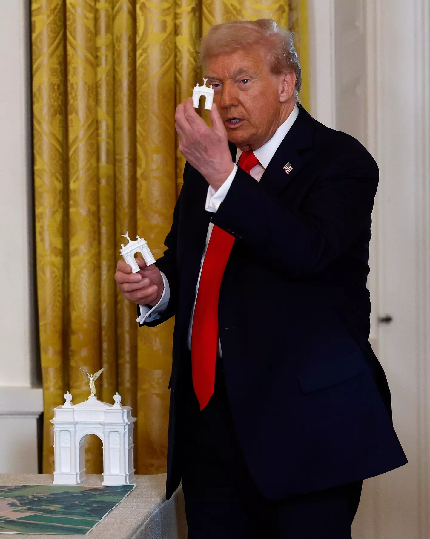 He made the announcement during a fundraising dinner for the ballroom (Kevin Dietsch/Getty Images)