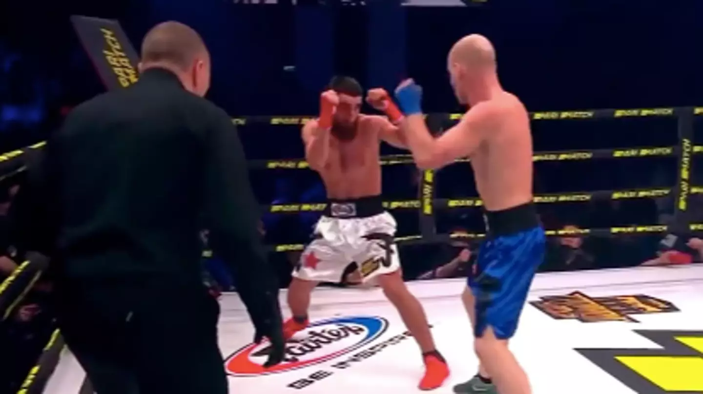 Bare-Knuckle Boxer Wearing 'Joker' Face Paint KOs Opponent In Third Round
