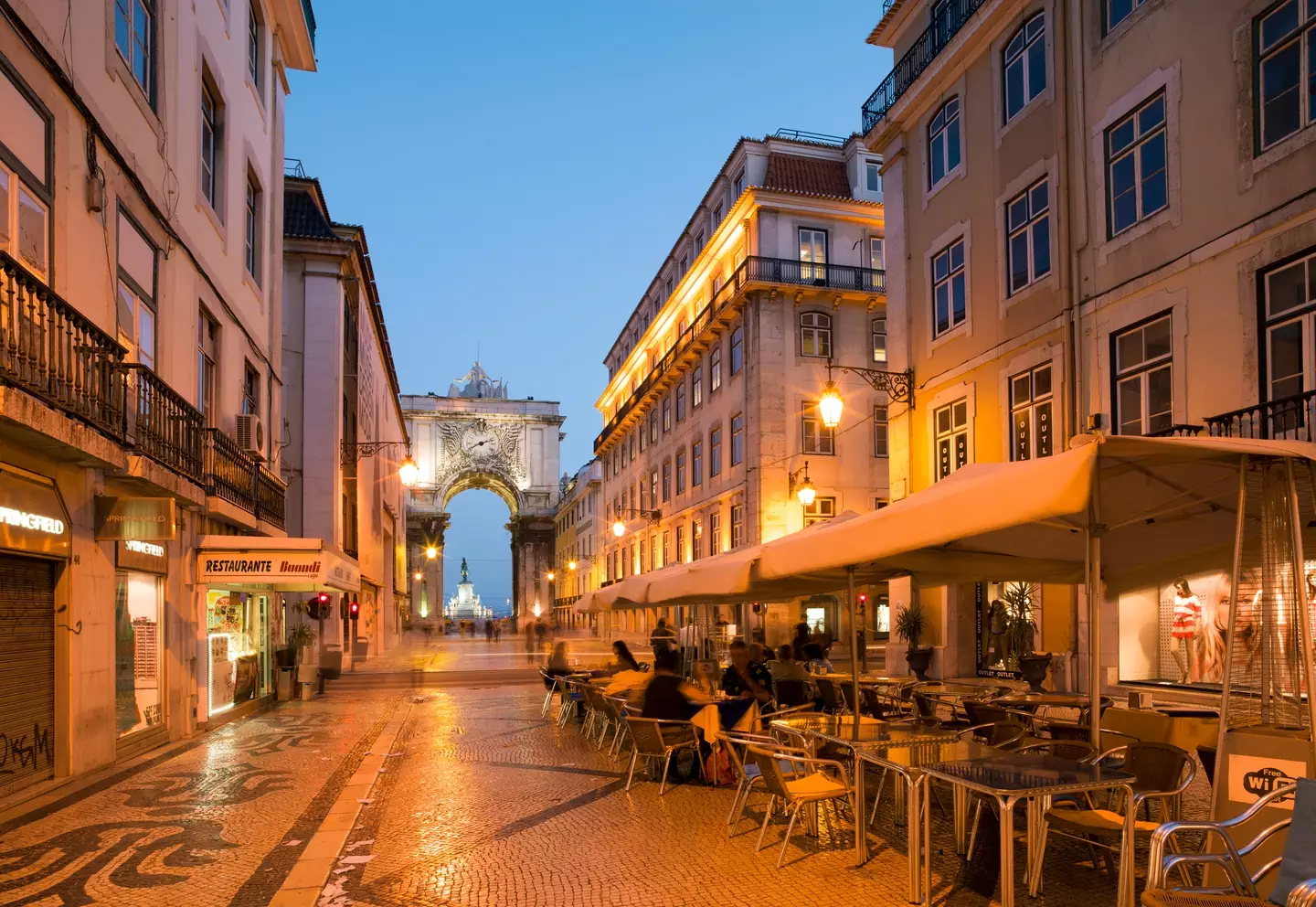 It has emerged that a restaurant in a popular holiday hotspot was charging tourists more than locals. (Getty Stock Image)