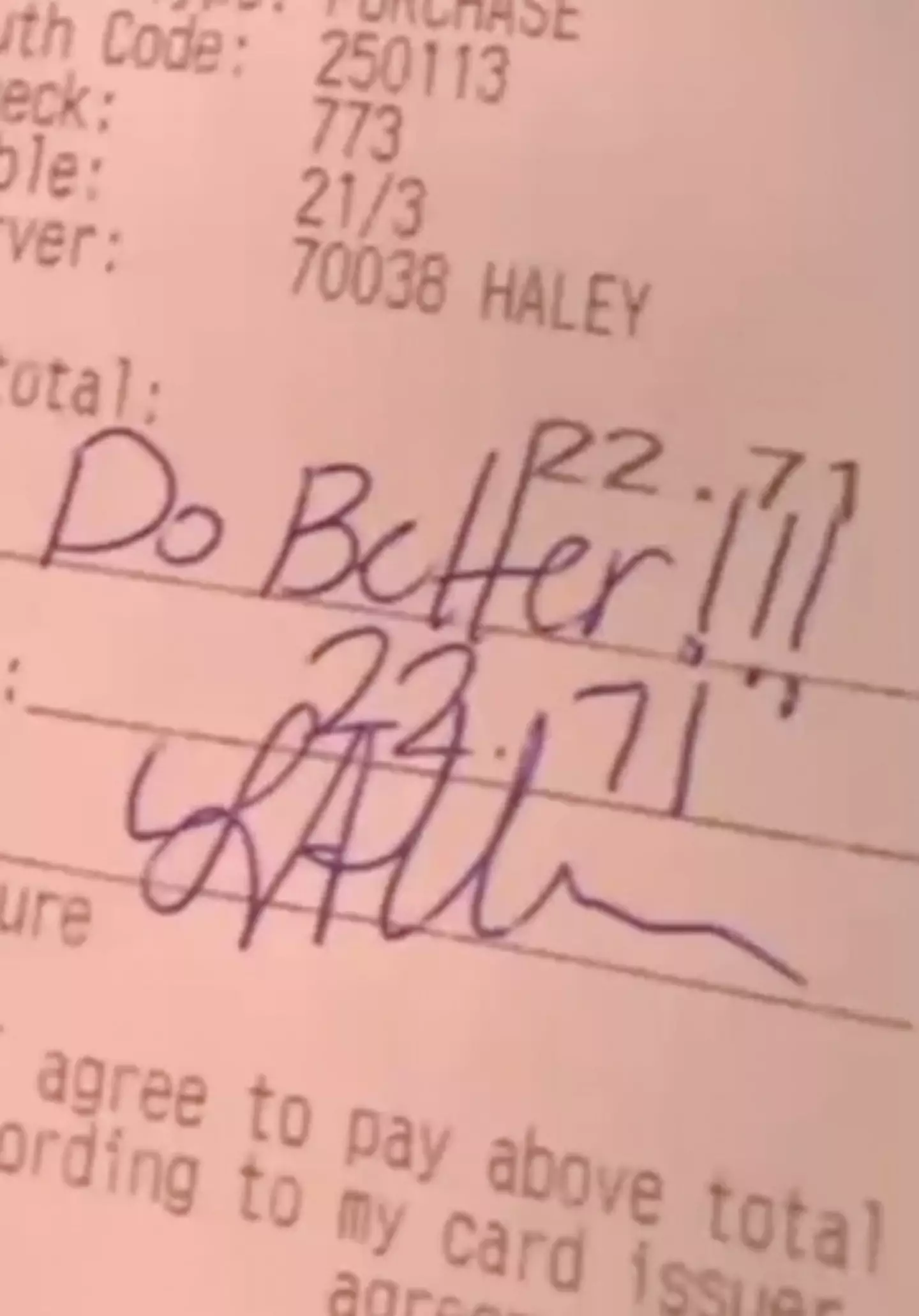 The woman refused to tip her waitress.